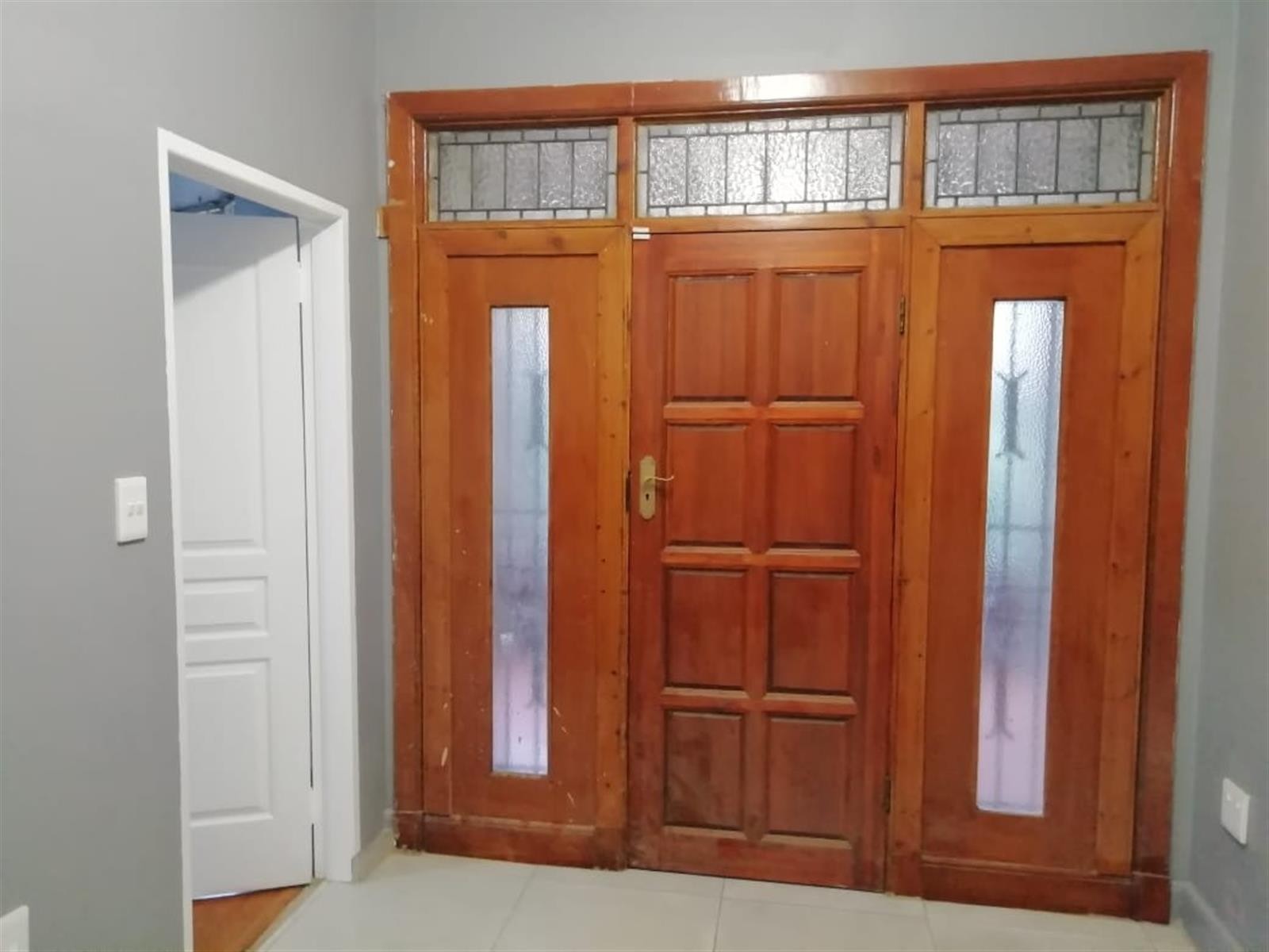 House for sale in Bezuidenhout Valley, Johannesburg, 220 m²