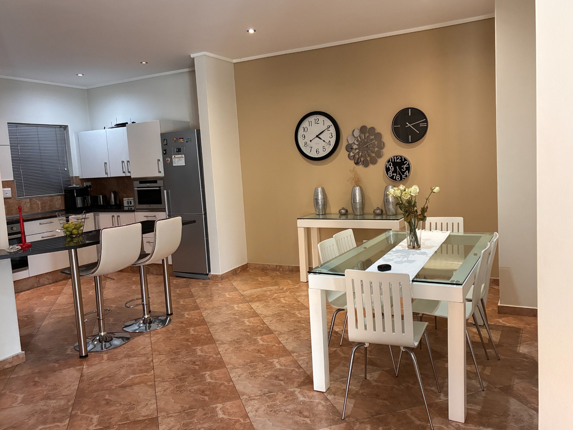 Apartment for rent in Morningside, Sandton, 114 m²