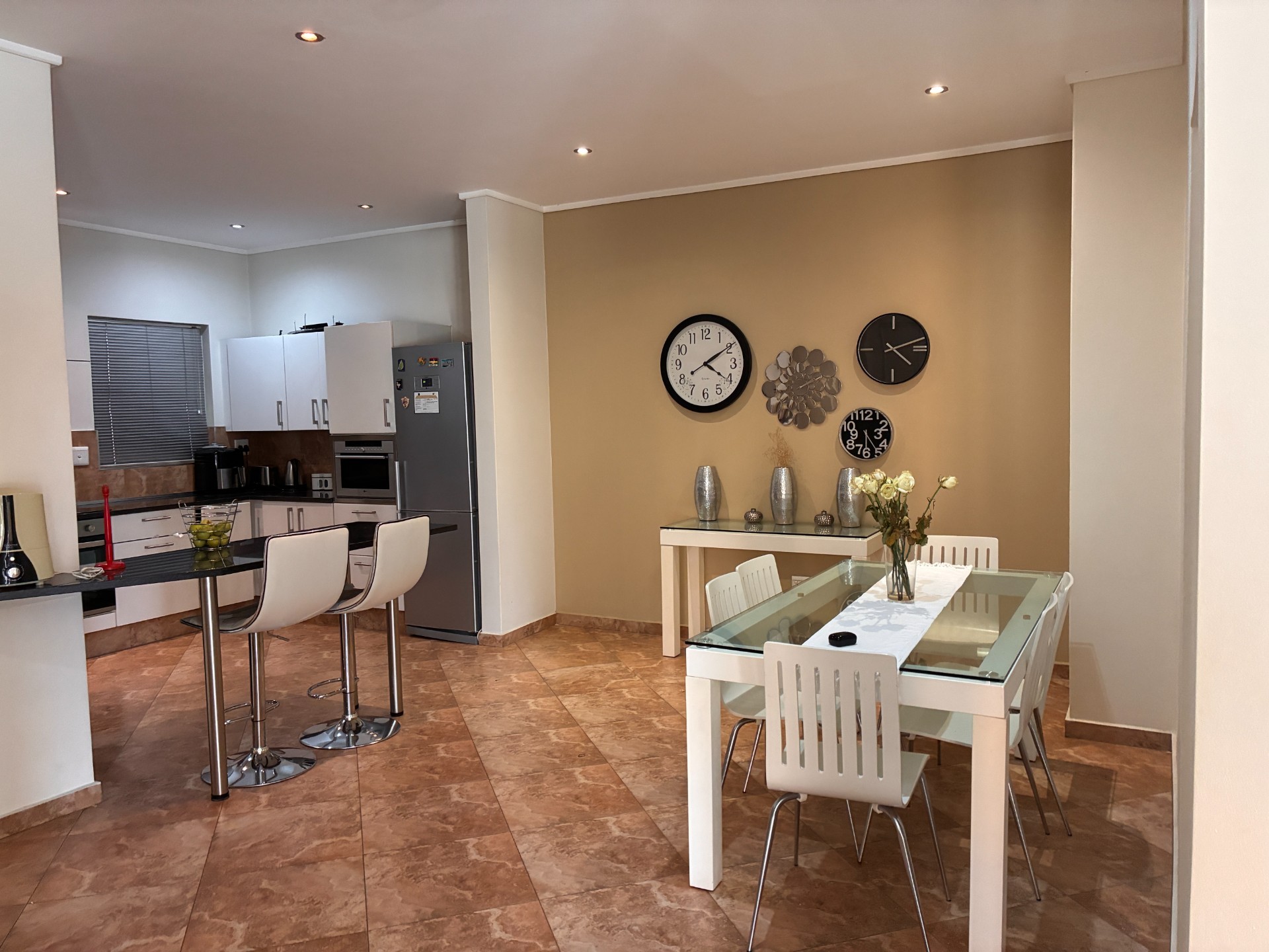 Apartment for rent in Morningside, Sandton, 114 m²