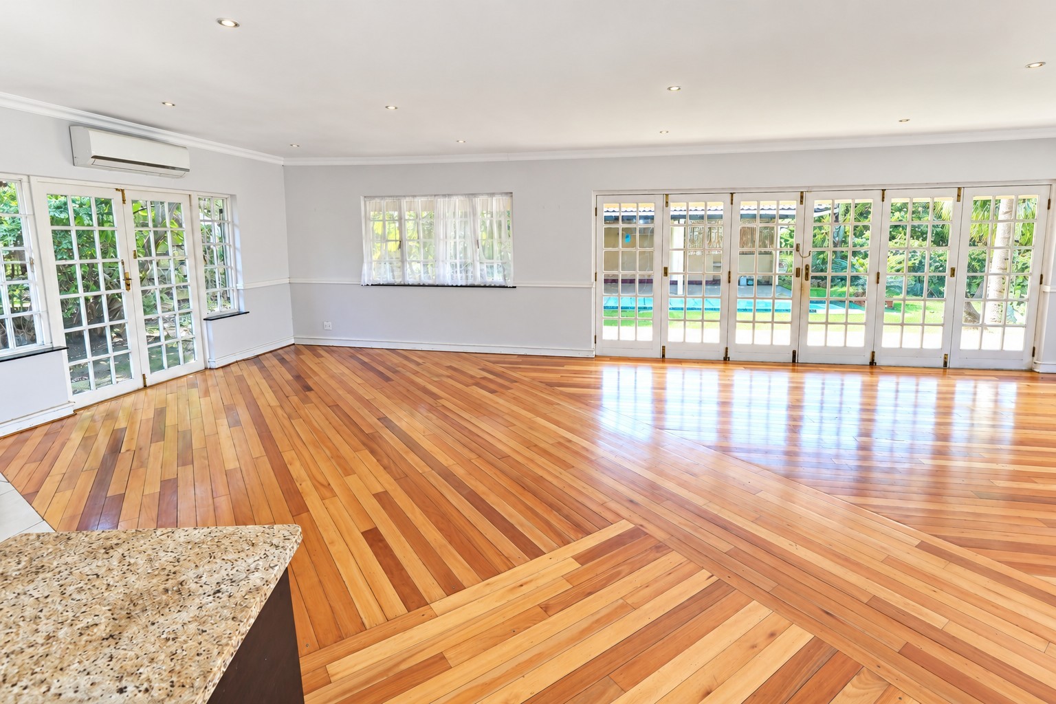 House for sale in Kloof, KwaZulu Natal, 350 m²