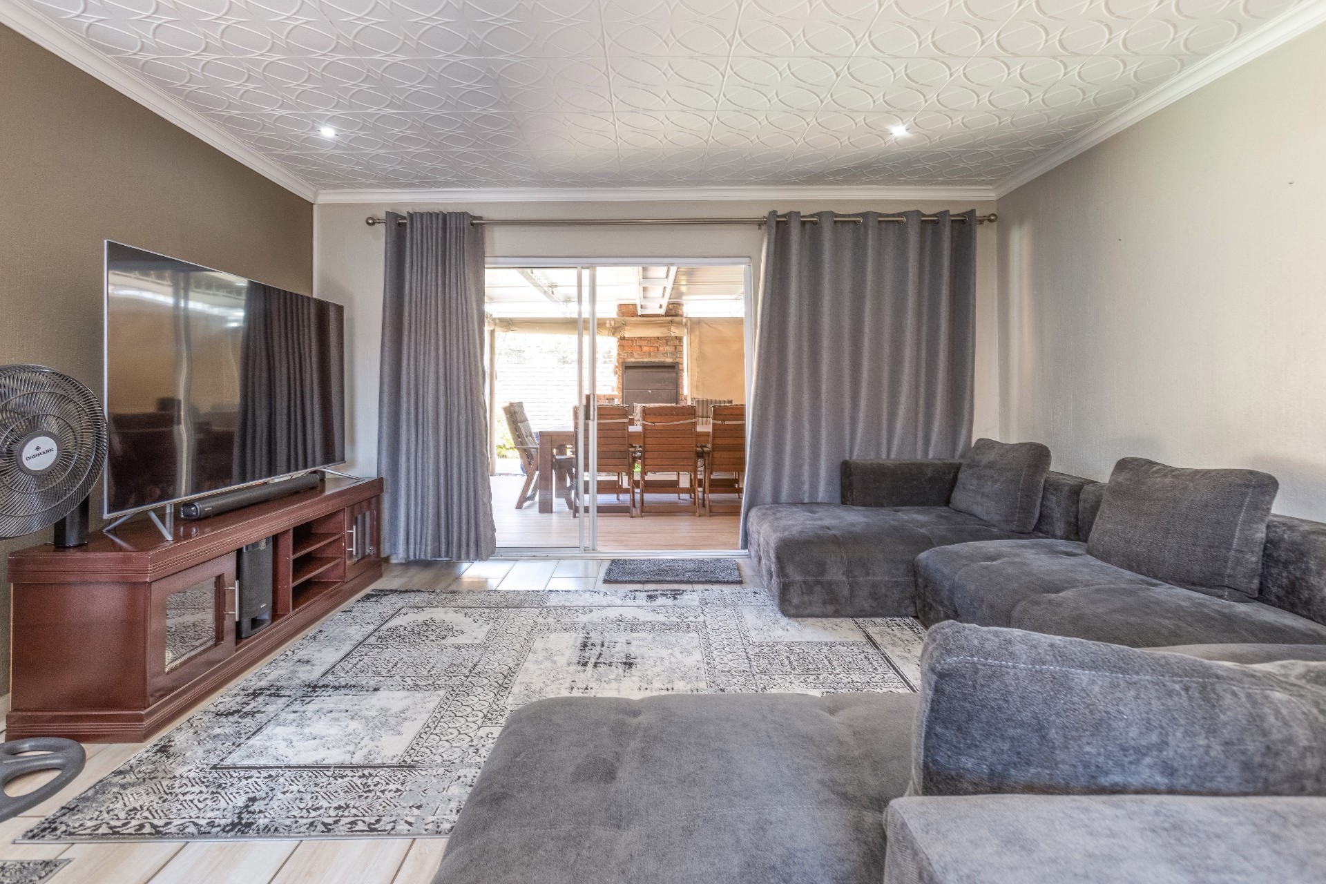 Townhouse for sale in Weltevreden Park, Roodepoort, 122 m²