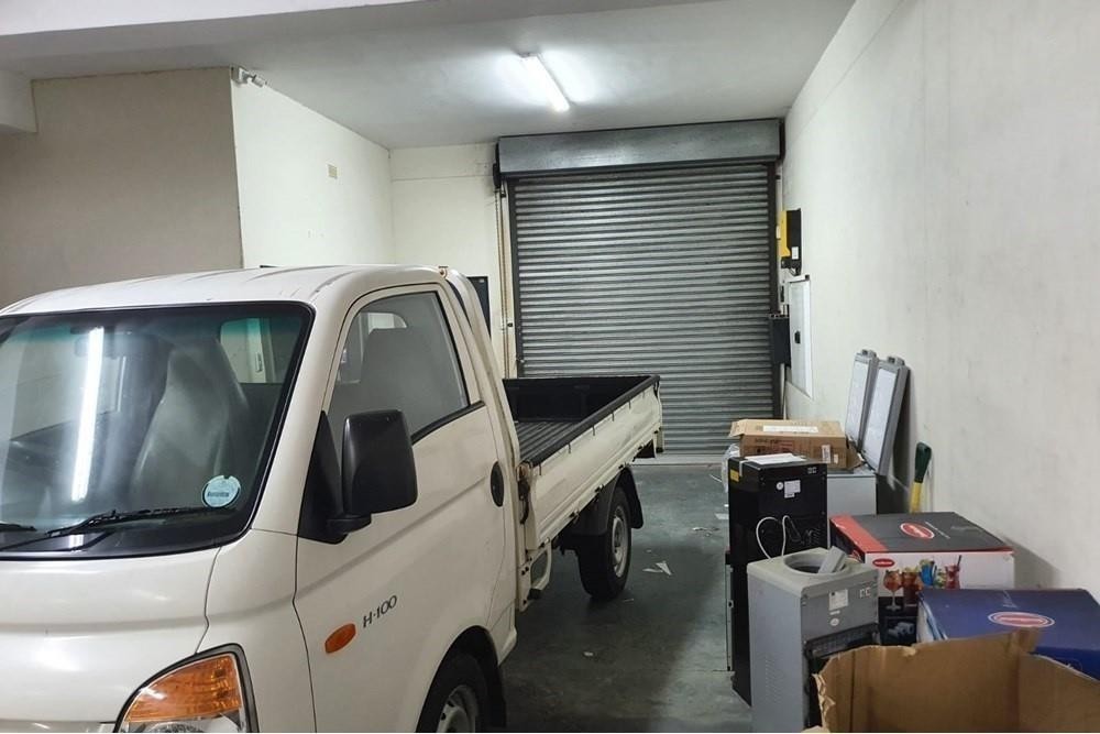 Warehouse for rent in Newton Park, Port Elizabeth, 12 West Street, Newton Park, Port Elizabeth, Eastern Cape, 1313 m²