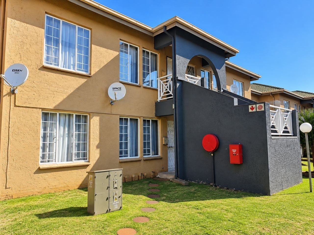 Apartment for sale in Norkem Park, Kempton Park, 69 m²