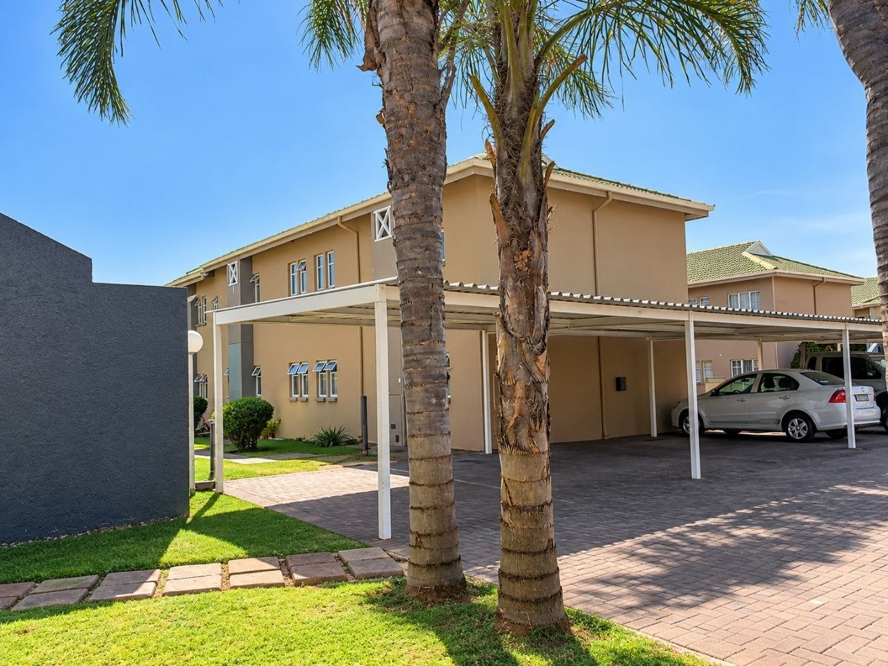 Apartment for sale in Norkem Park, Kempton Park, 69 m²