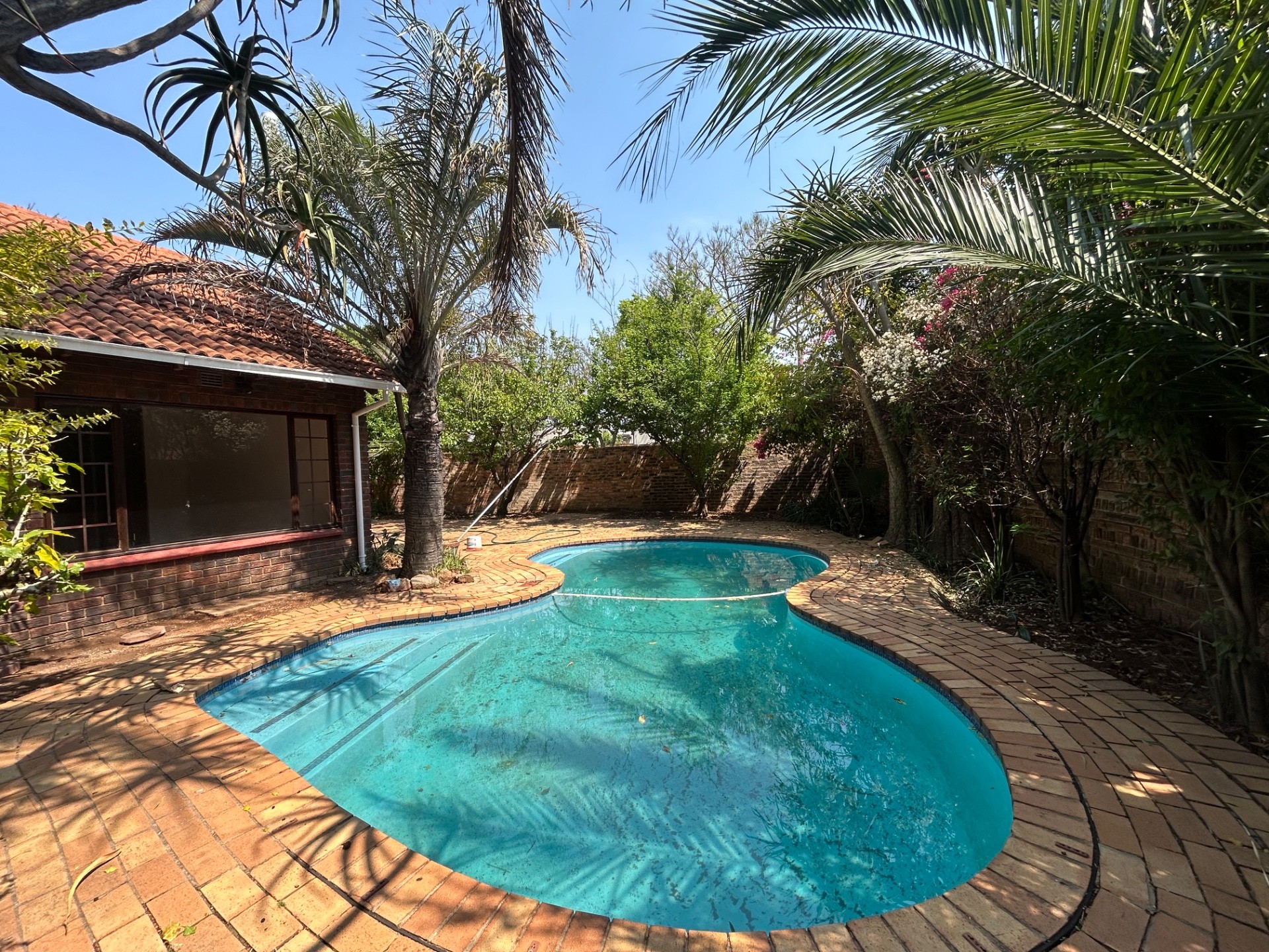House for sale in Weltevreden Park, Roodepoort, 769 m²