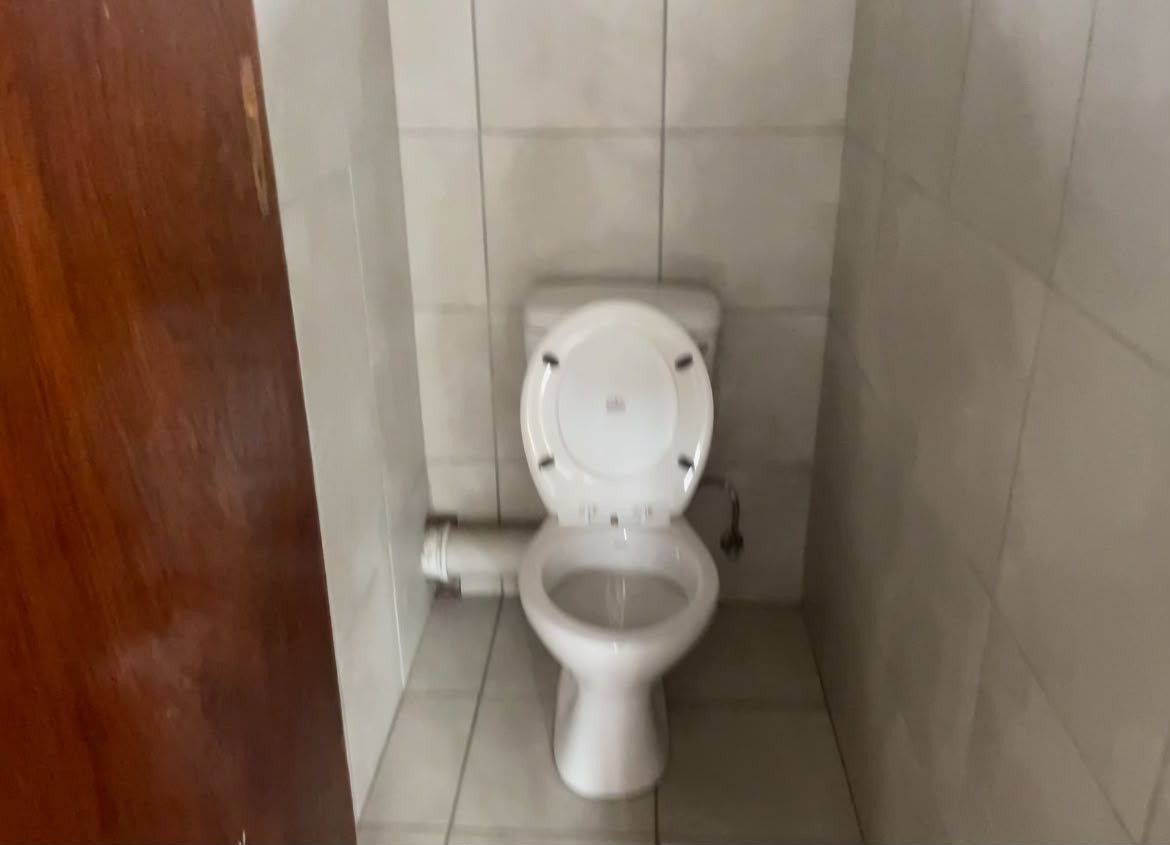 Commercial Property for sale in Rosettenville, Johannesburg, 724 m²