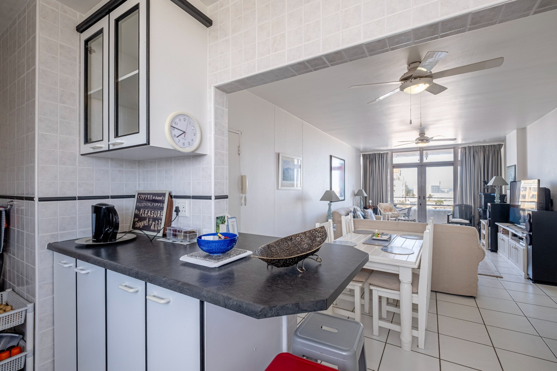 Apartment for sale in Summerstrand, Port Elizabeth, 606 Marine Towers (6th floor), 17 Marine Drive, Summerstrand, Port Elizabeth, Eastern Cape, 90 m²