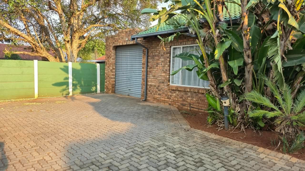 House for sale in Doornpoort, Pretoria, 310 m²