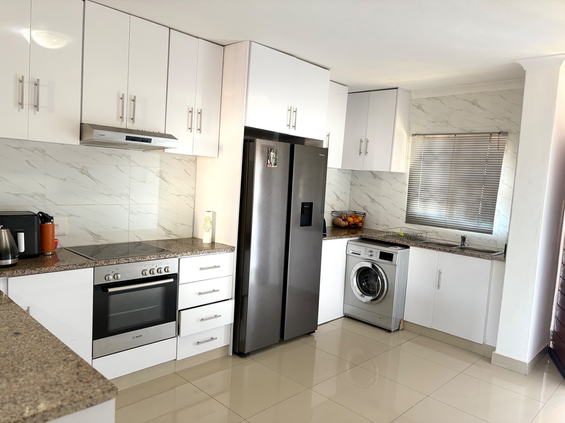 Apartment for sale in Bluff, Durban, KwaZulu Natal, 74 m²