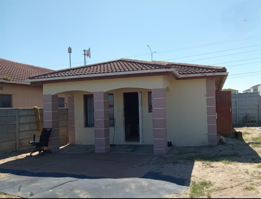 Townhouse for sale in Hagley, Kuils River, 78 m²