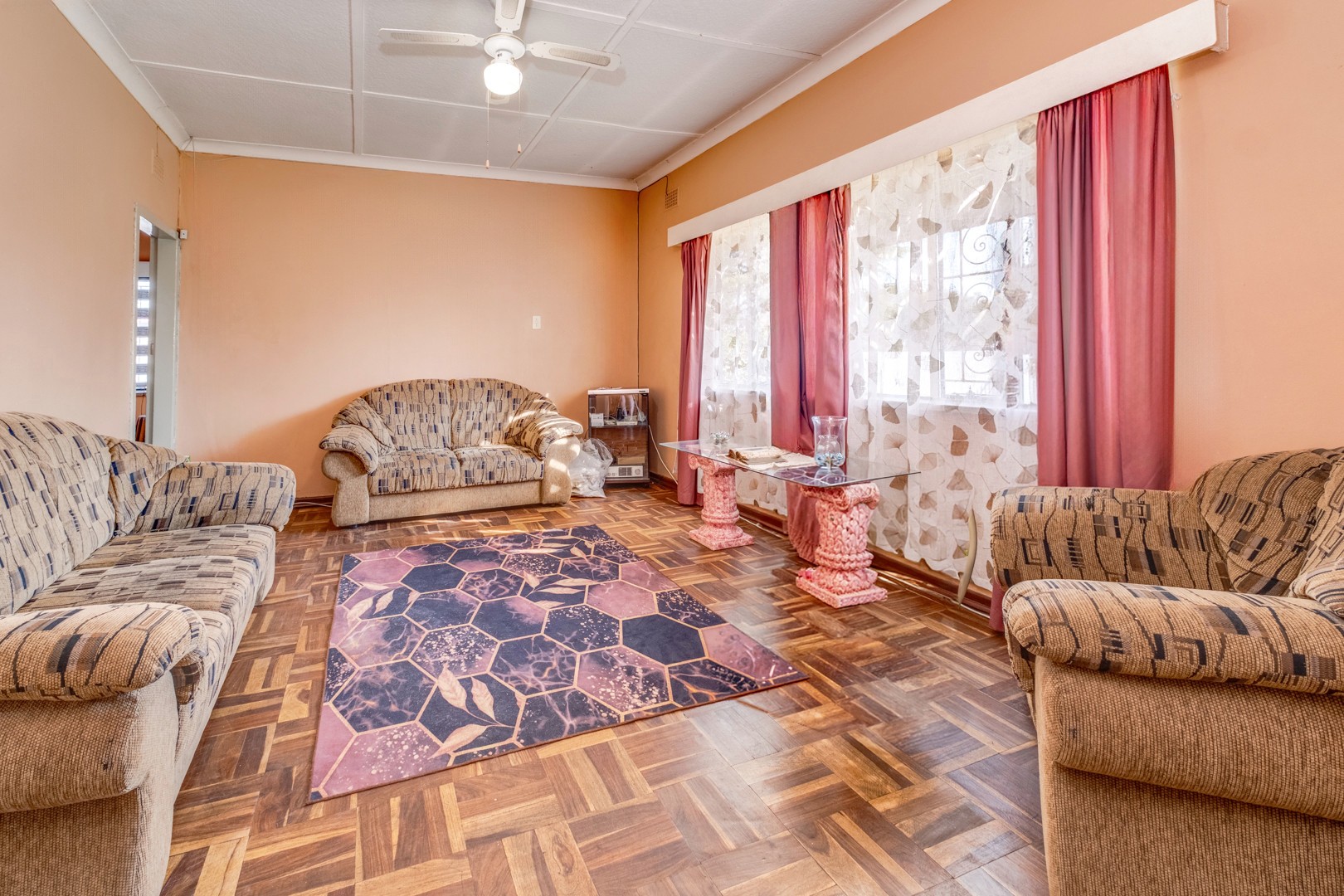 House for sale in Witpoortjie, Roodepoort, 400 m²
