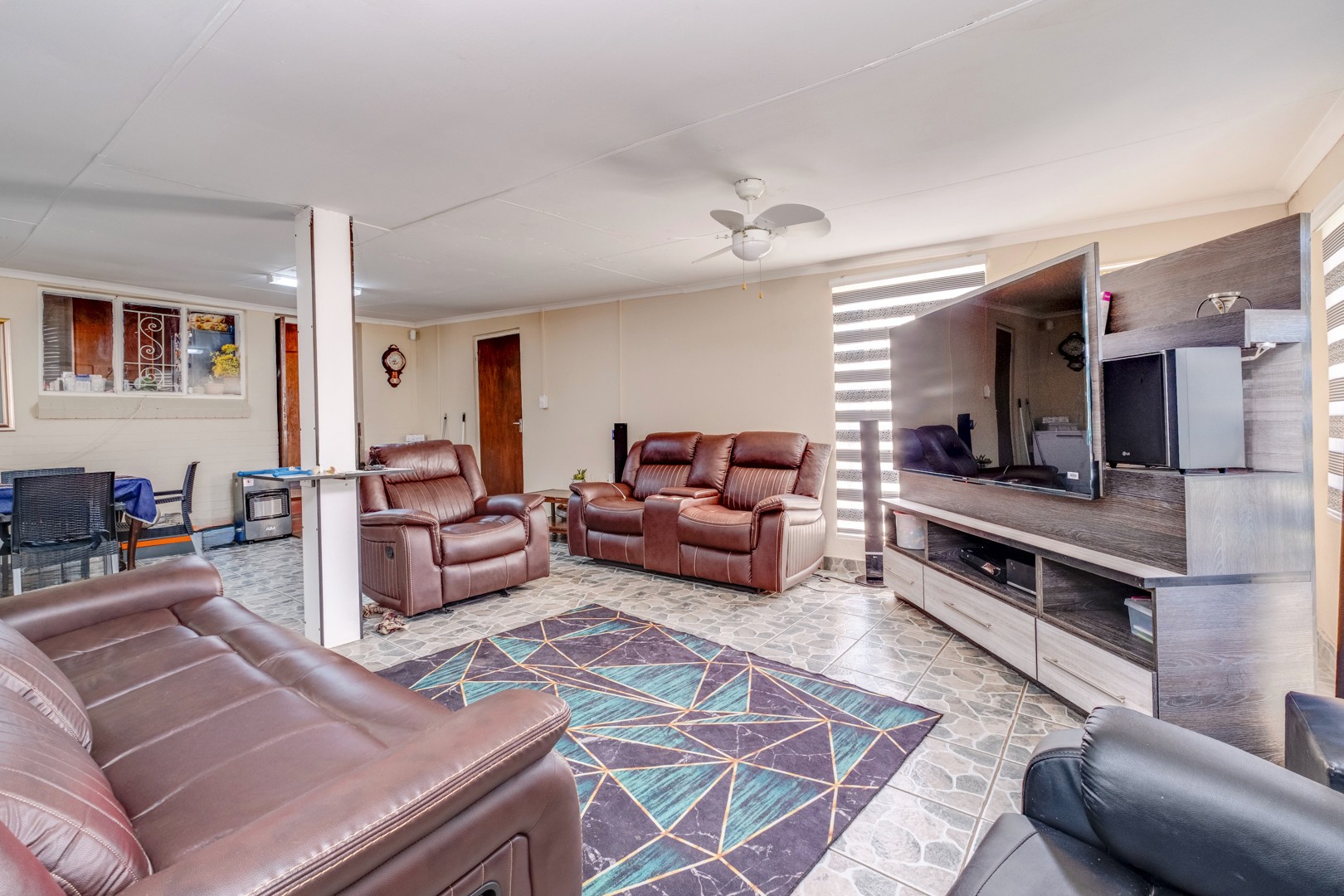 House for sale in Witpoortjie, Roodepoort, 400 m²