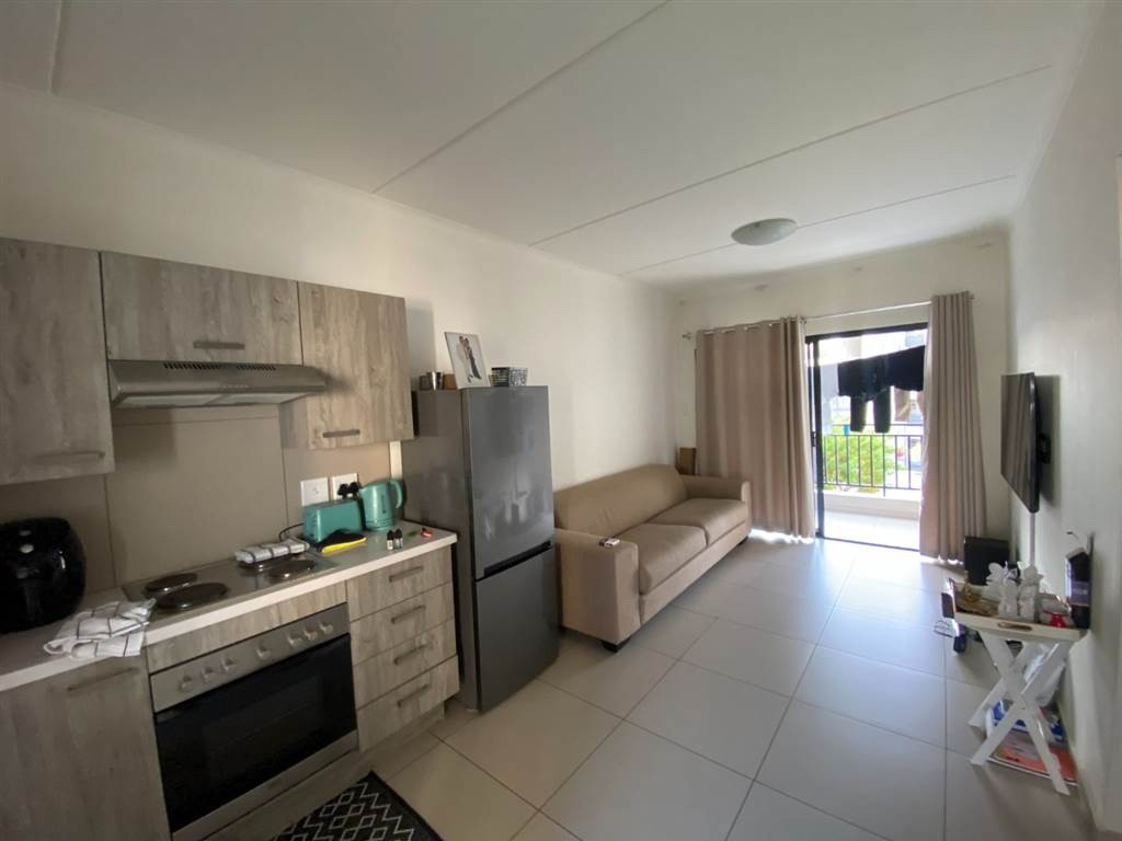 Apartment for sale in Carlswald Estate, Midrand, 23, west end, 137 new road, Carlswald Estate, Midrand, Gauteng, 49 m²