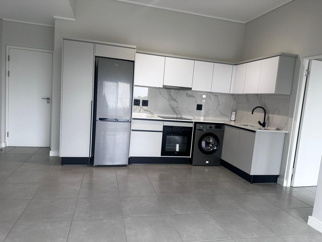 Apartment for rent in Waterfall, Midrand, 344 12, Munyaka Estate, 1 mia drive, Waterfall, Midrand, Gauteng, 41 m²