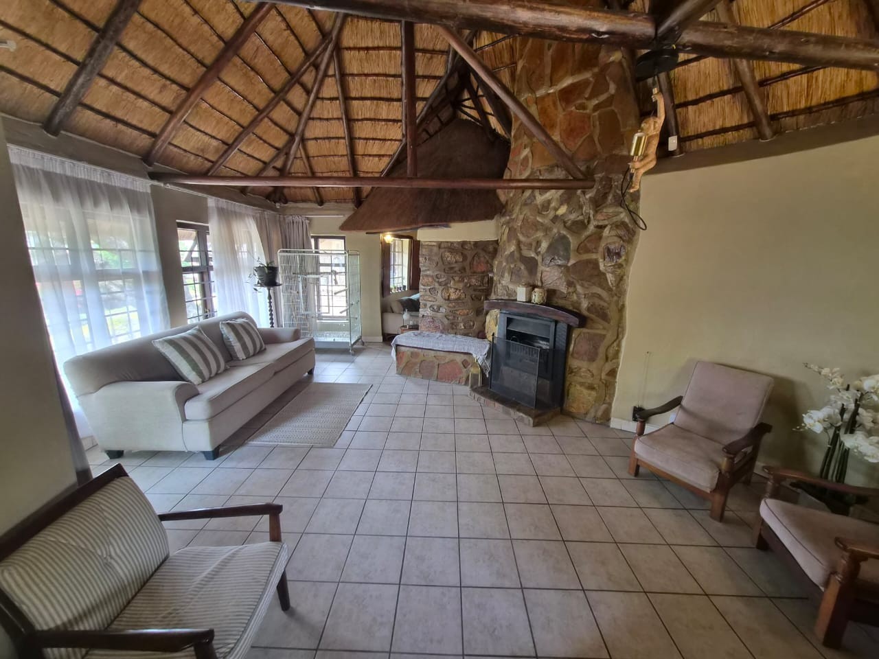 House for sale in Helderkruin, Roodepoort, 370 m²