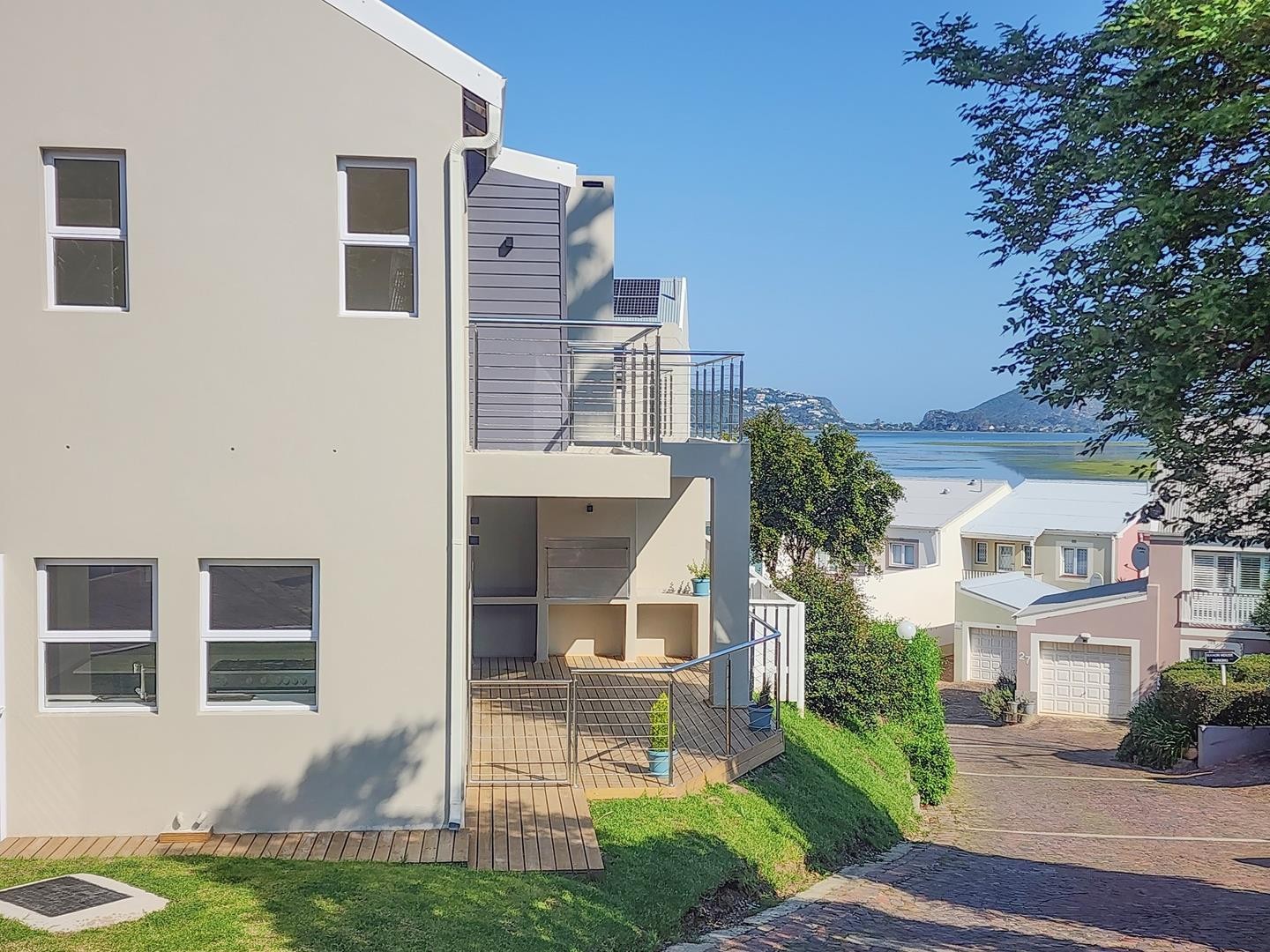 House for sale in Costa Sarda, Knysna, 200 m²