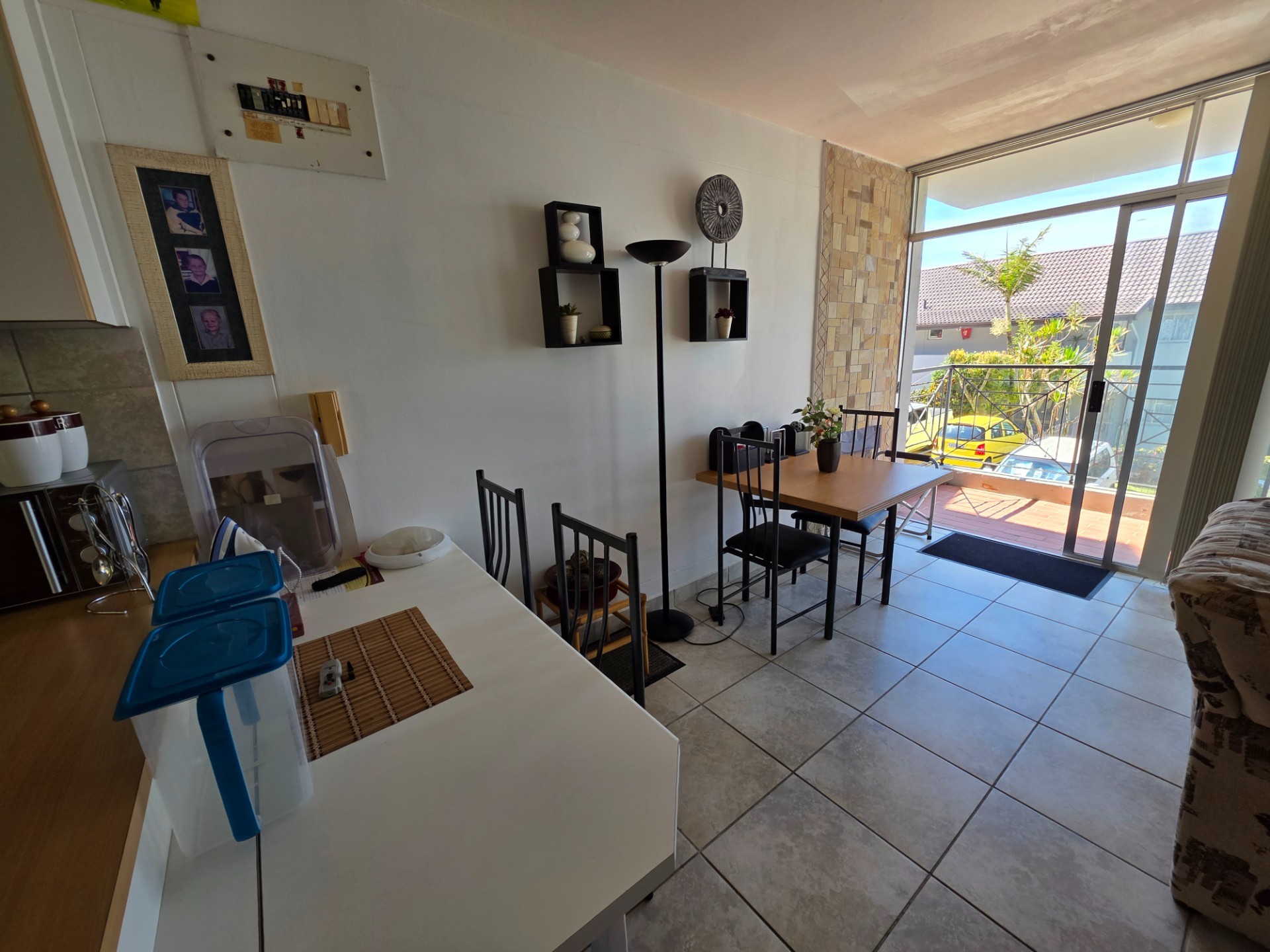 Apartment for sale in Winklespruit, Amanzimtoti, KwaZulu Natal, 69 m²