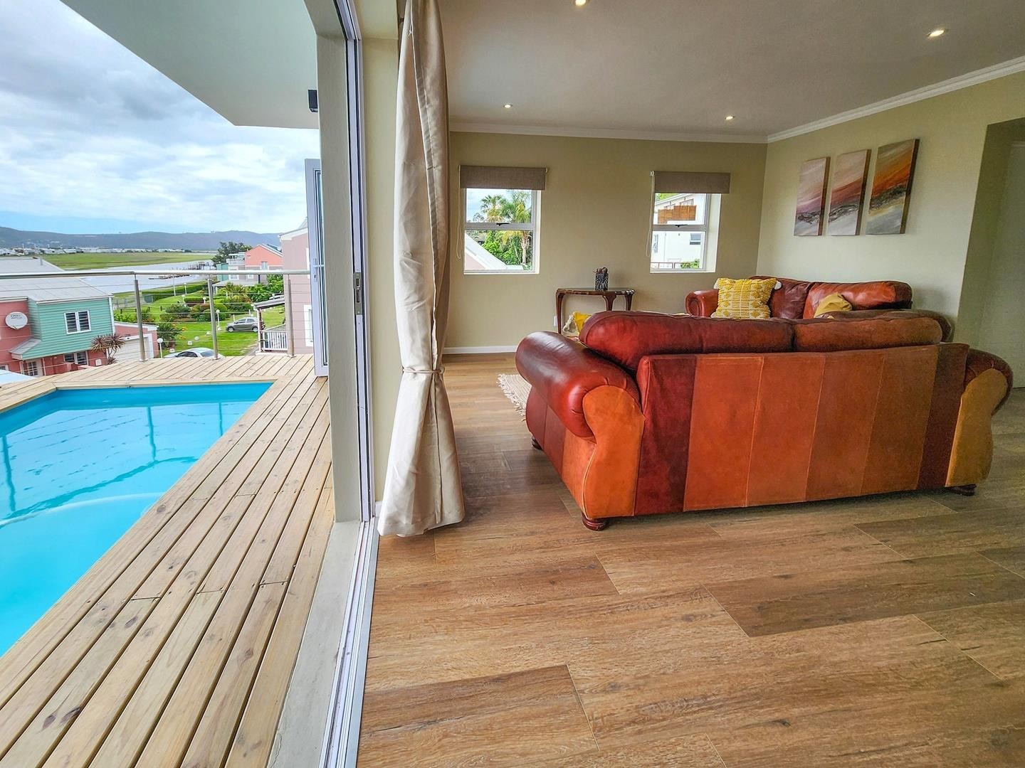 House for sale in Costa Sarda, Knysna, 200 m²