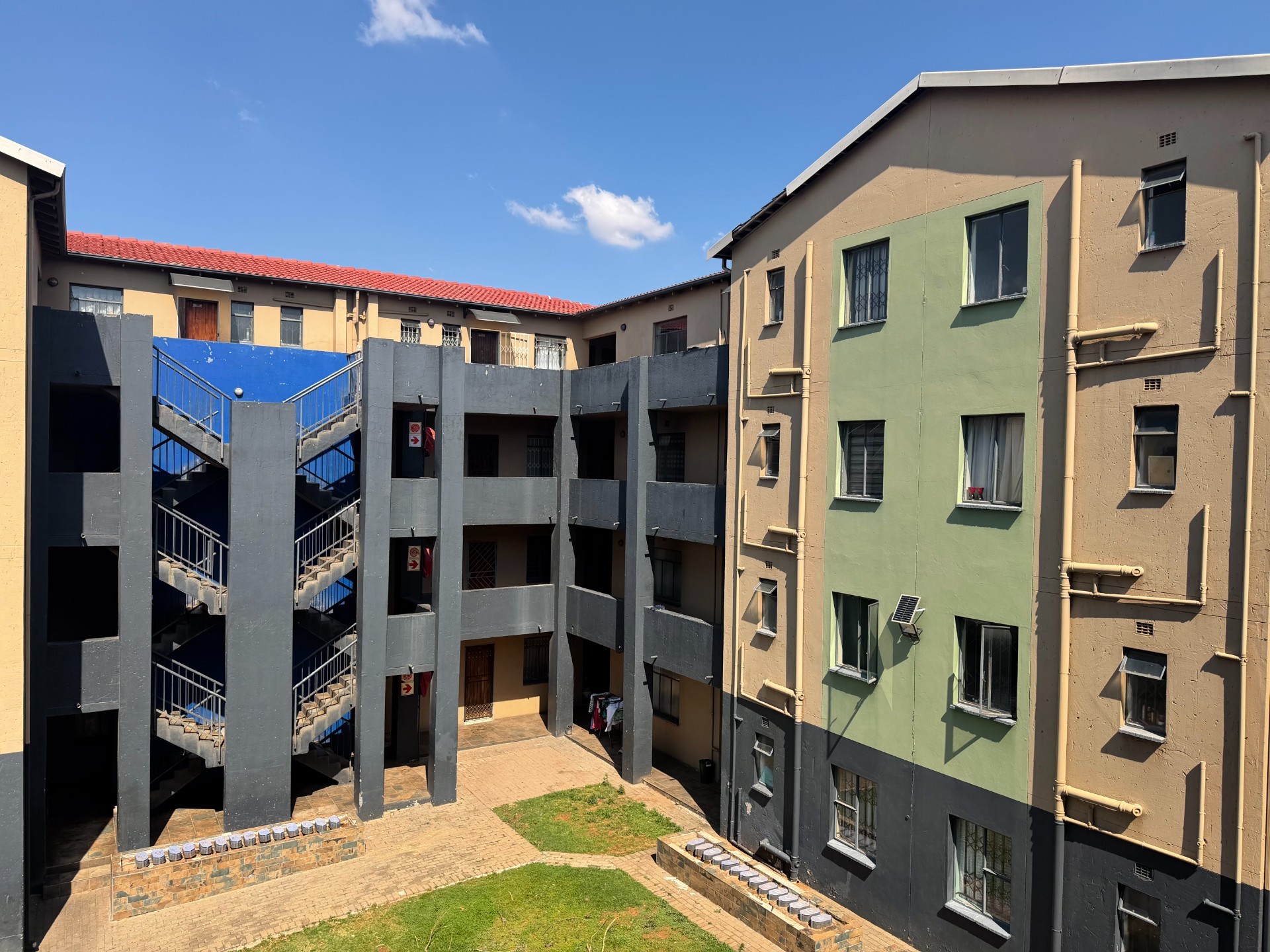 Apartment for sale in Fleurhof, Roodepoort, 96, Fleurhofdale, 23 4789, Matuka Street, Fleurhof, Roodepoort, Gauteng, 38 m²