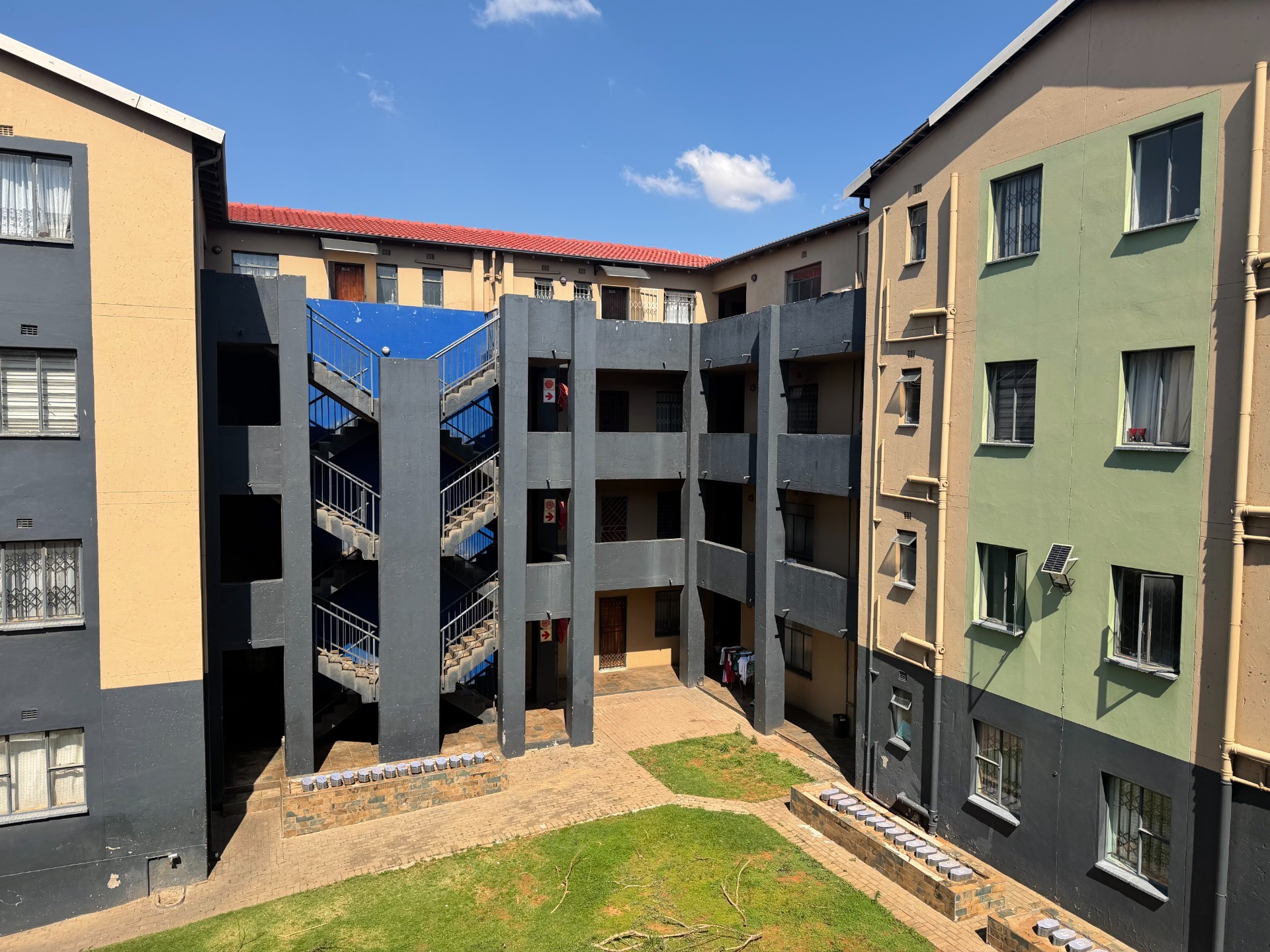 Apartment for sale in Fleurhof, Roodepoort, 96, Fleurhofdale, 23 4789, Matuka Street, Fleurhof, Roodepoort, Gauteng, 38 m²