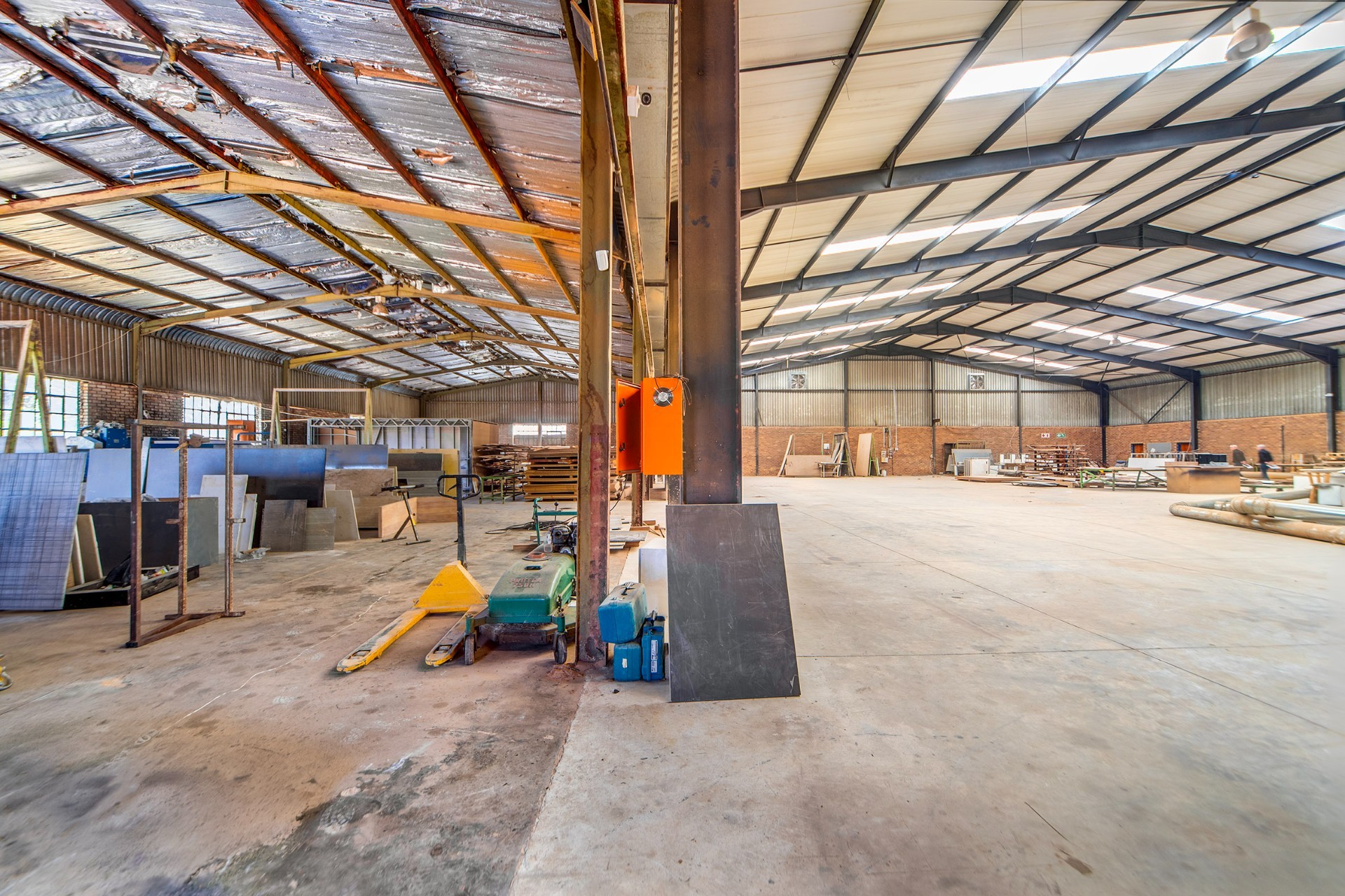 Industrial Property for sale in Nooitgedacht, Krugersdorp, 2000 m²