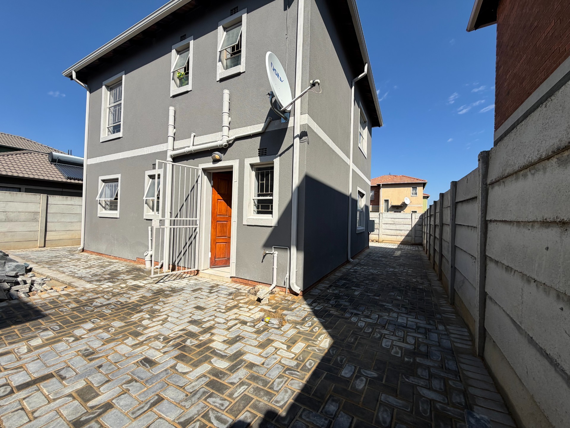 House for sale in Albertsdal, Alberton, 180 m²