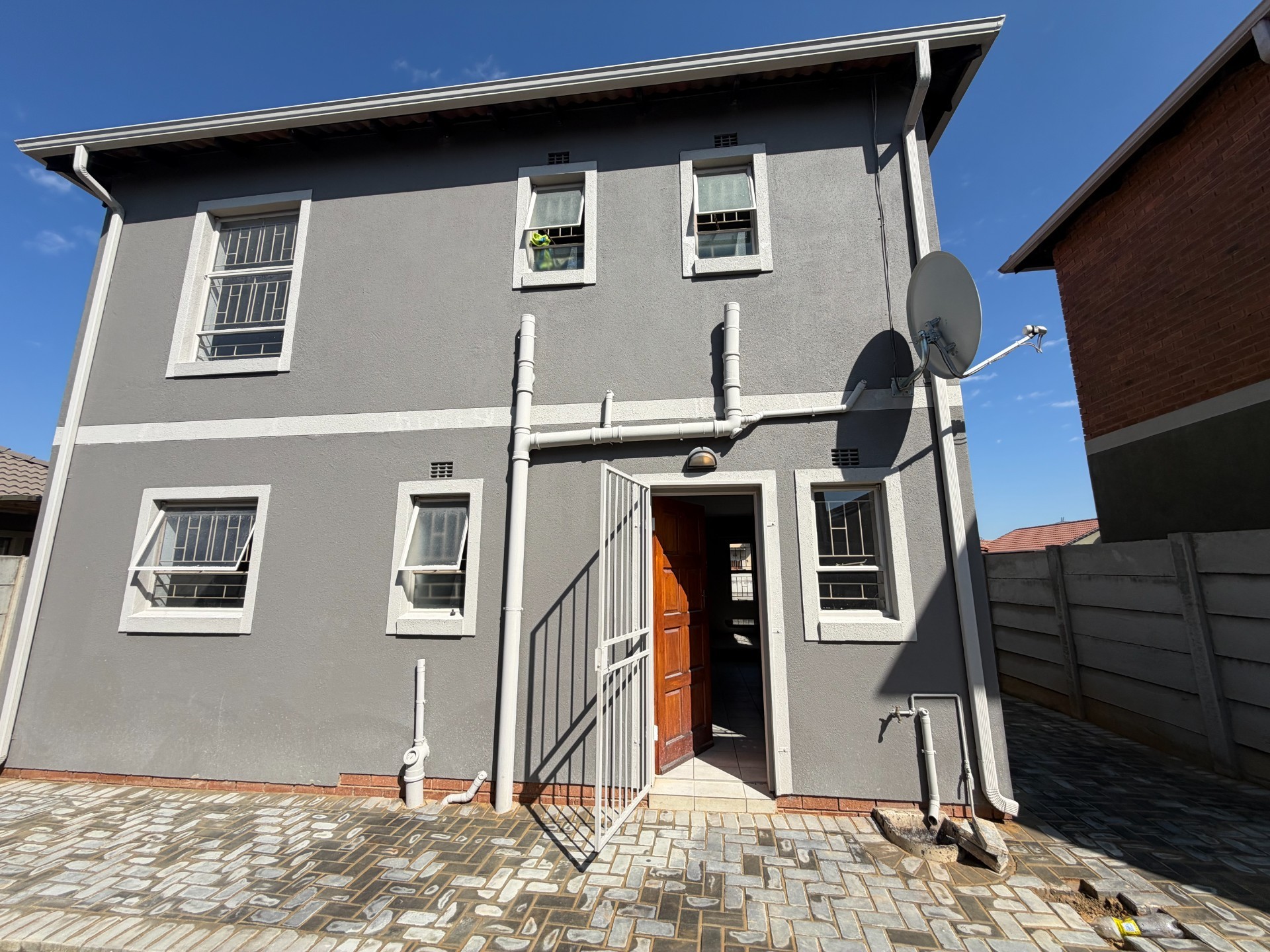 House for sale in Albertsdal, Alberton, 180 m²