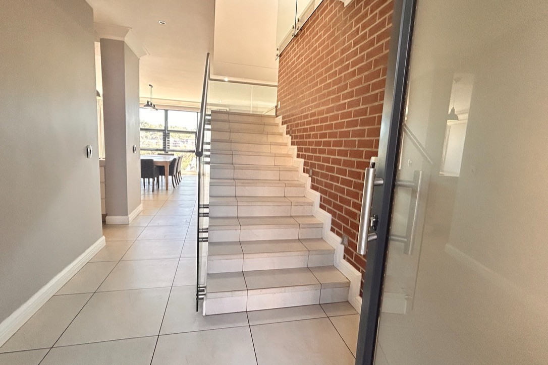 House for rent in Waterkloof, Pretoria, 361 m²