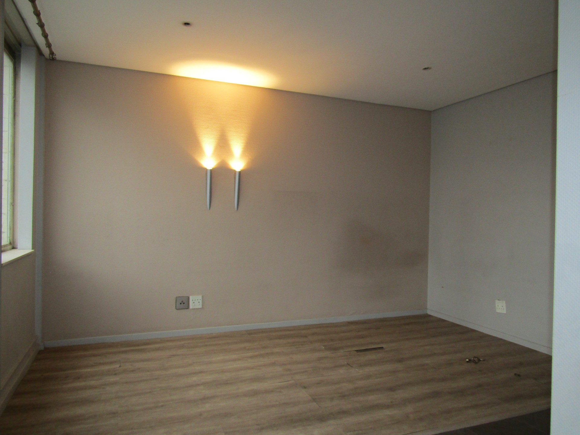 Apartment for rent in Marshalltown, Johannesburg, 91, Isibaya House, 47 Anderson Street, Marshalltown, Johannesburg, Gauteng, 25 m²