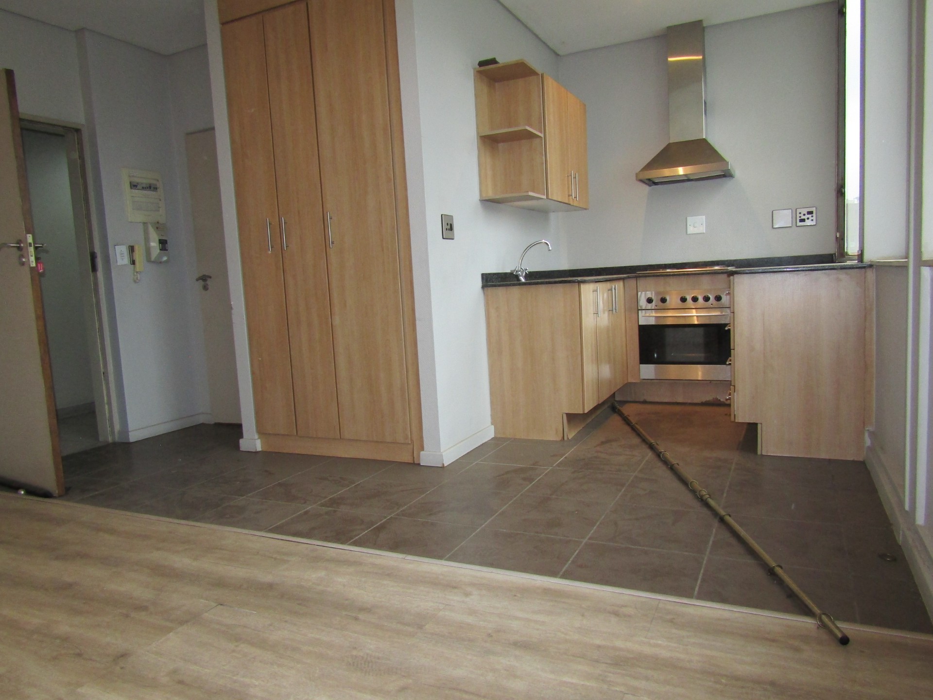 Apartment for rent in Marshalltown, Johannesburg, 91, Isibaya House, 47 Anderson Street, Marshalltown, Johannesburg, Gauteng, 25 m²