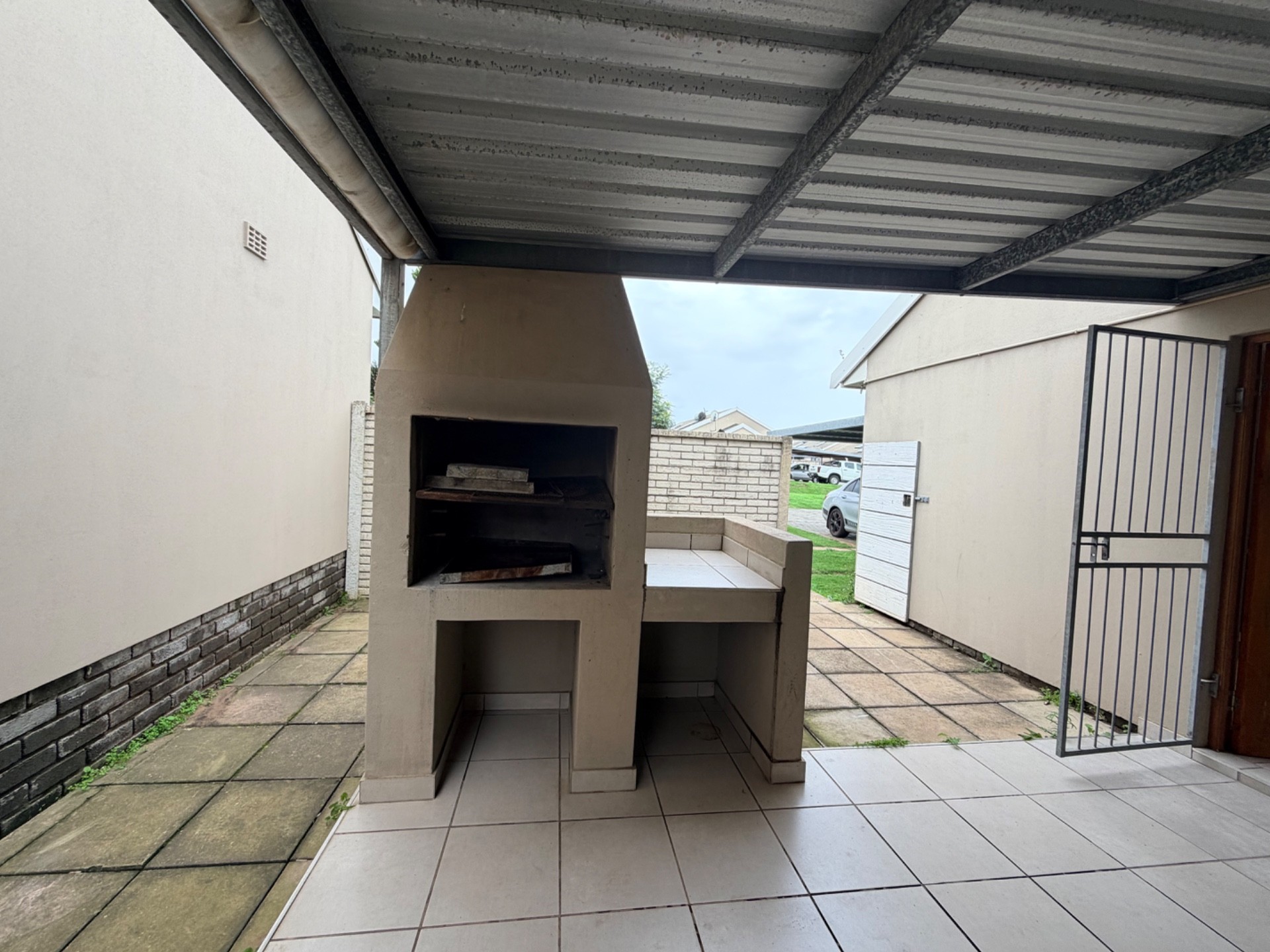 House for sale in Thembalethu East Industrial, East London Rural, East London, 228 m²