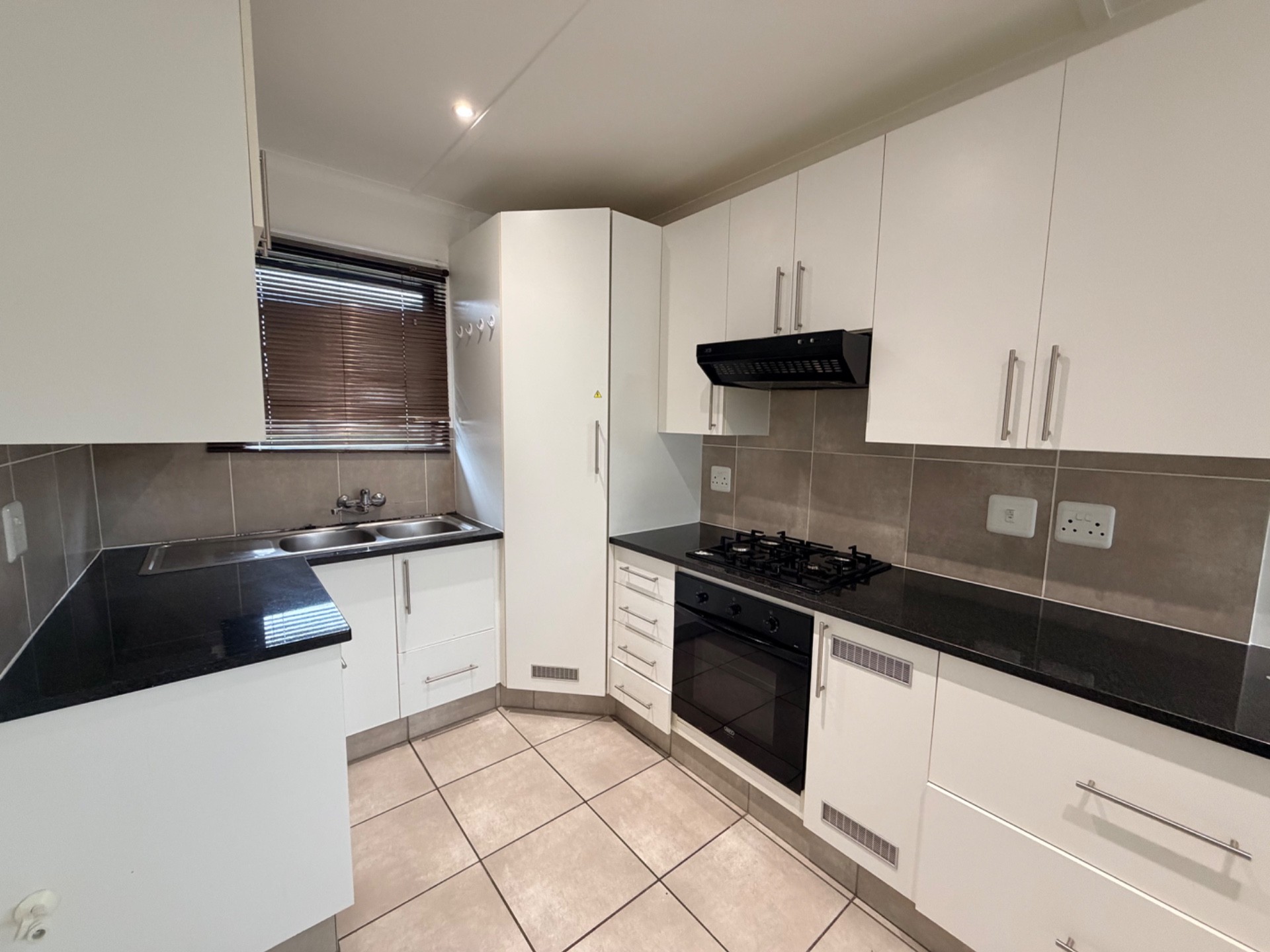 House for sale in Thembalethu East Industrial, East London Rural, East London, 228 m²