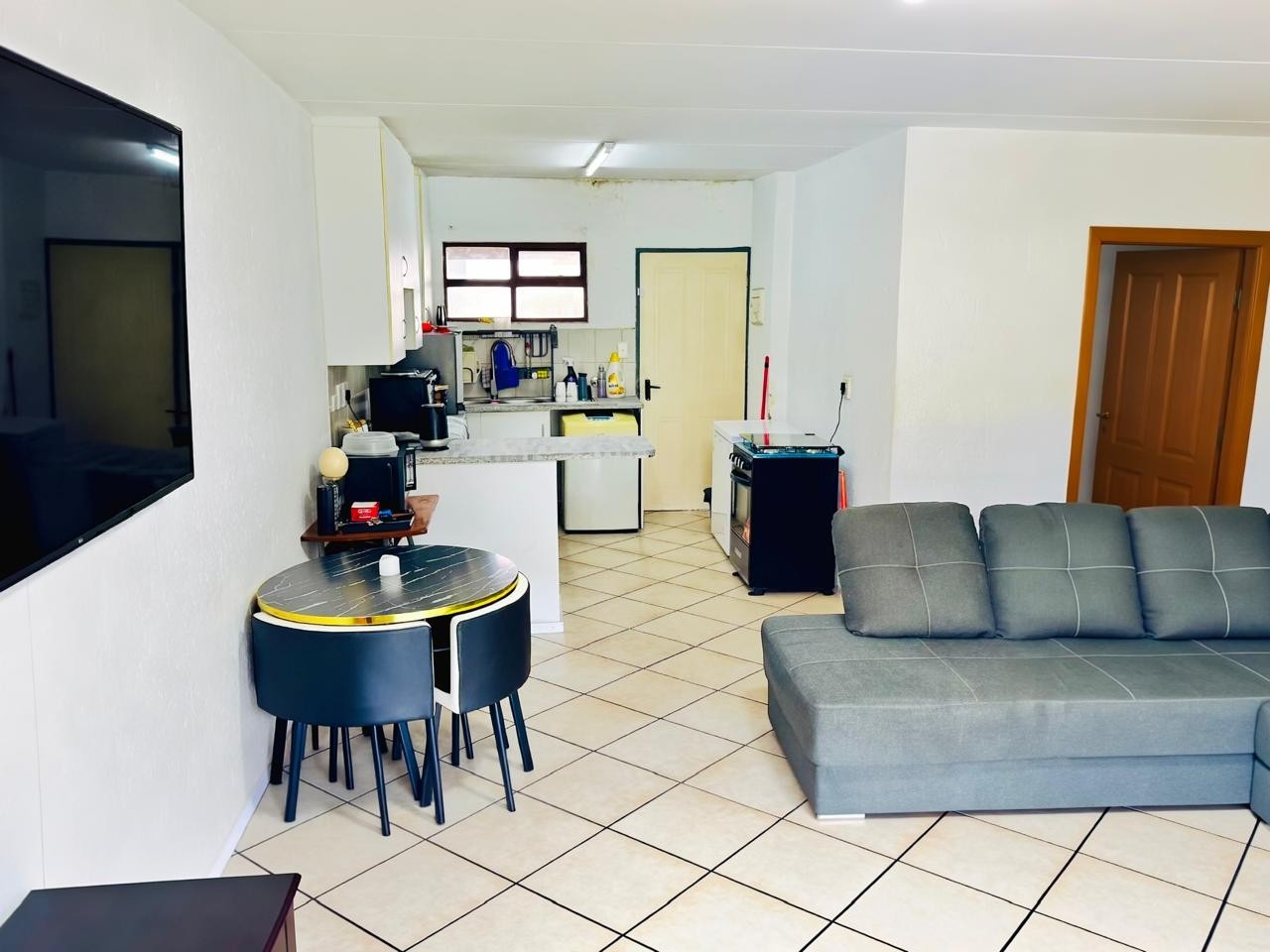 Apartment for sale in Boksburg East, Boksburg, 99 99 (99th floor), Eveleigh Heights, 14 Edgar Road, Boksburg East, Boksburg, Gauteng