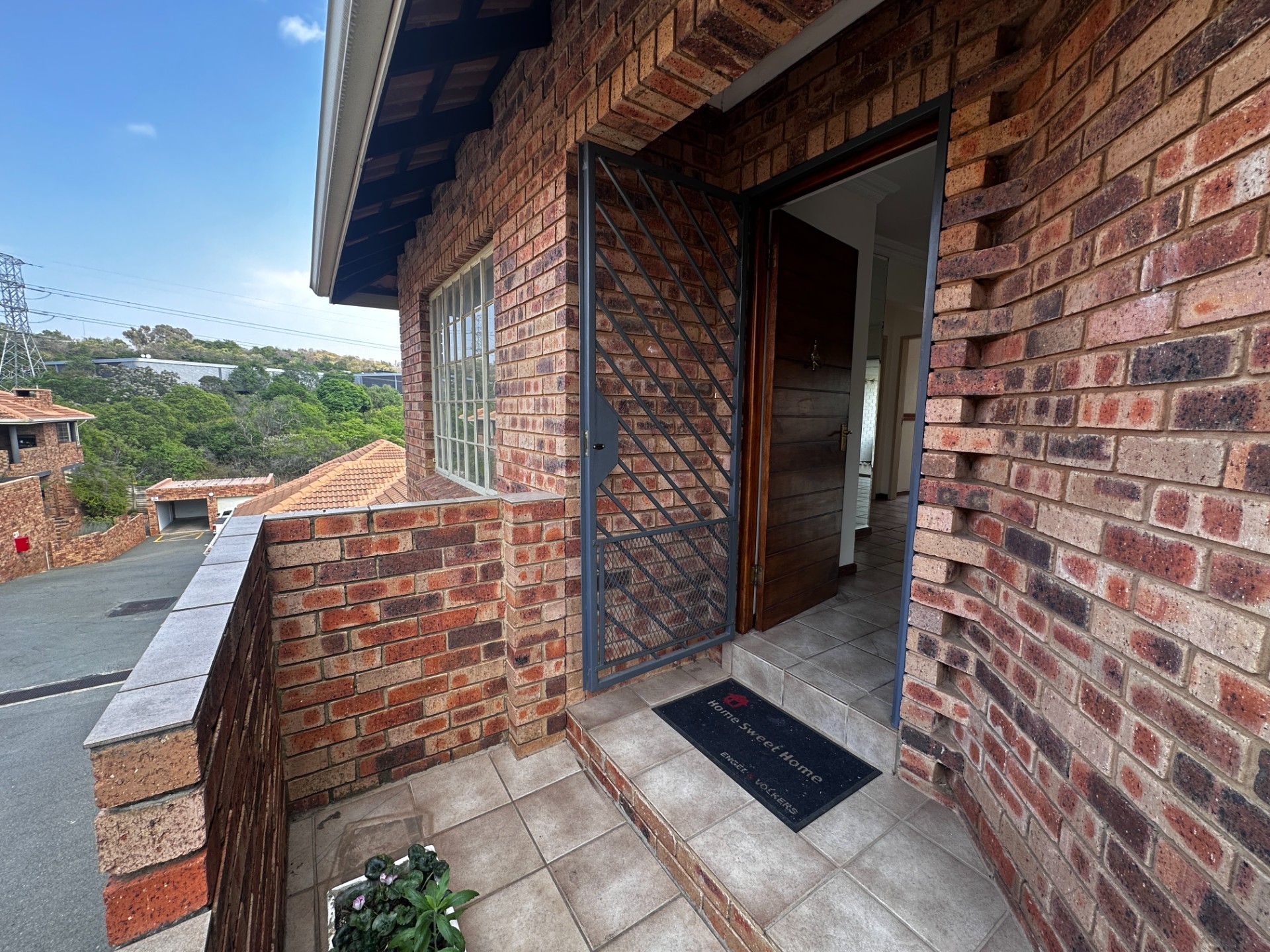 Townhouse for sale in Erasmuskloof, Pretoria, 181 m²