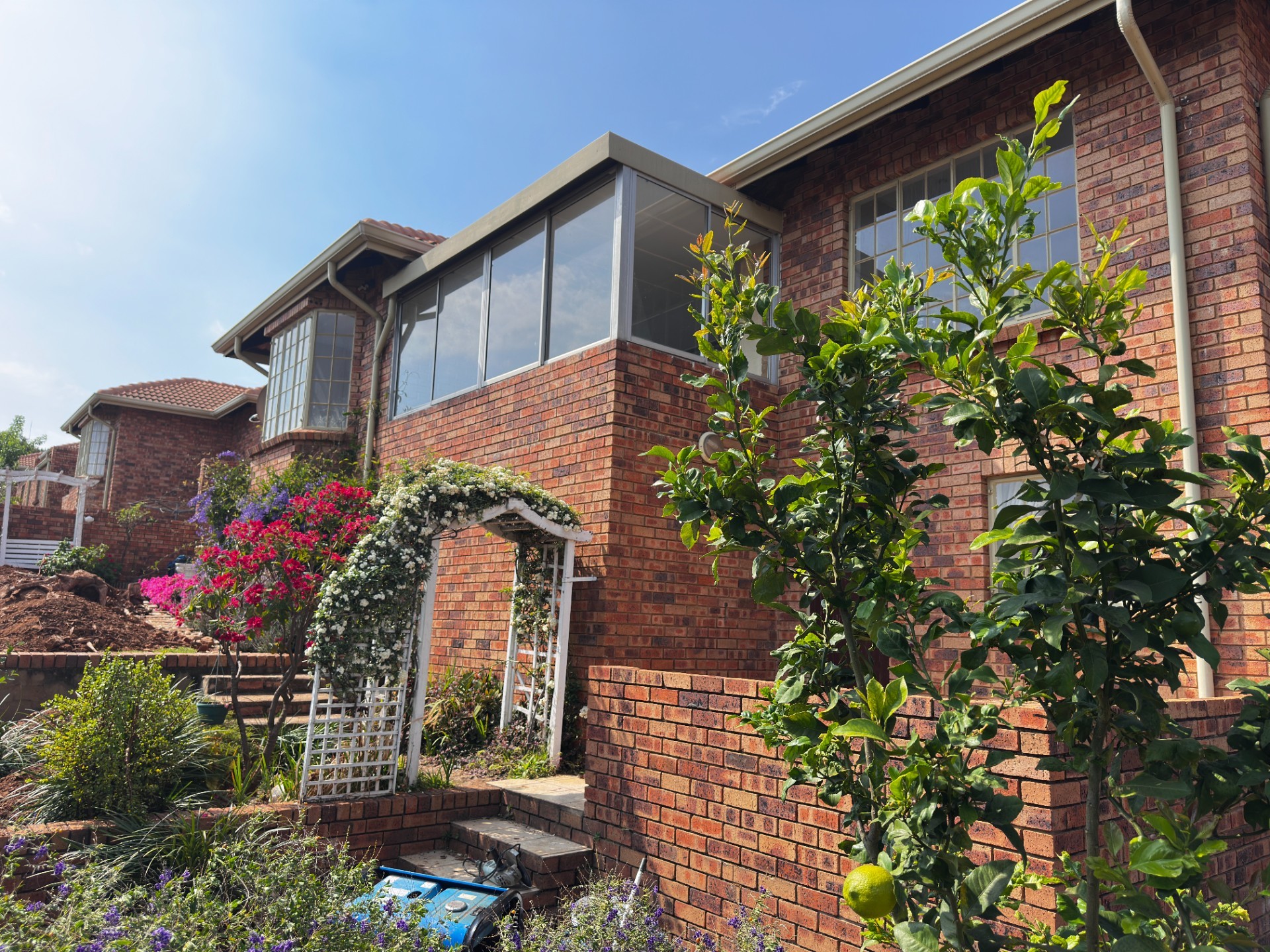 Townhouse for sale in Erasmuskloof, Pretoria, 181 m²