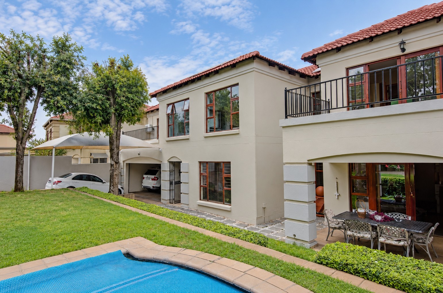 Cluster for sale in Boskruin, Randburg, 300 m²