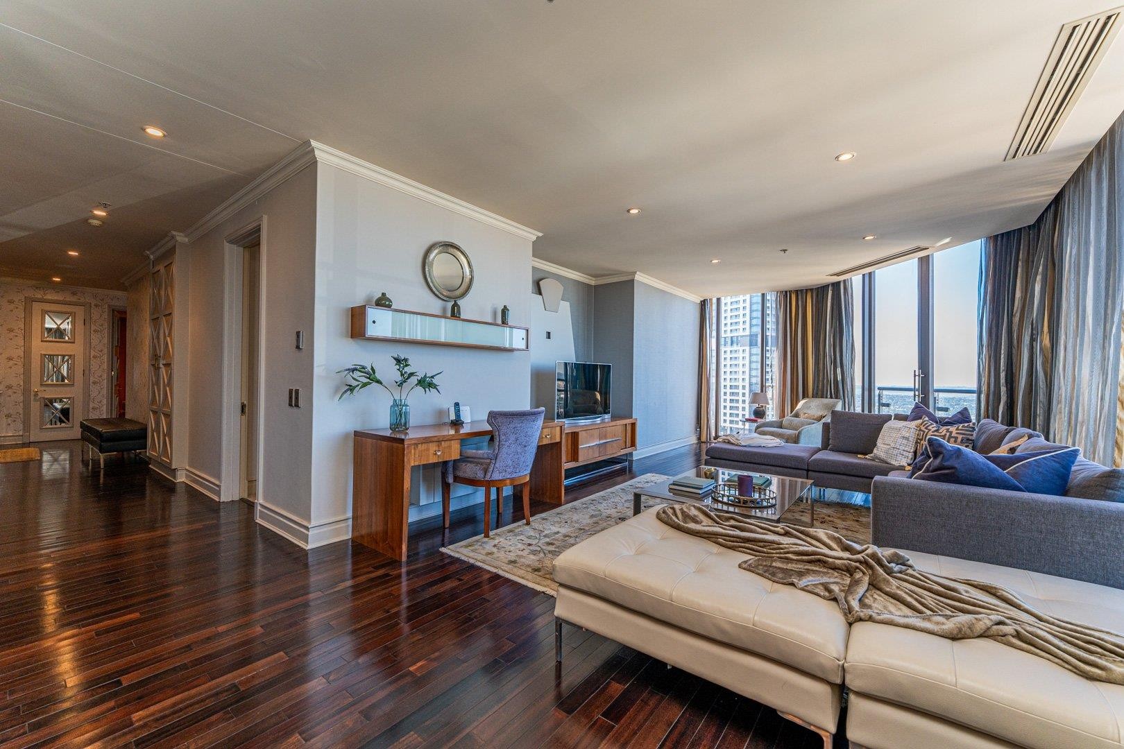 Apartment for sale in Sandton Central, Sandton, The Michaelangelo, 135 West Street, Sandton Central, Sandton, Gauteng, 221 m²