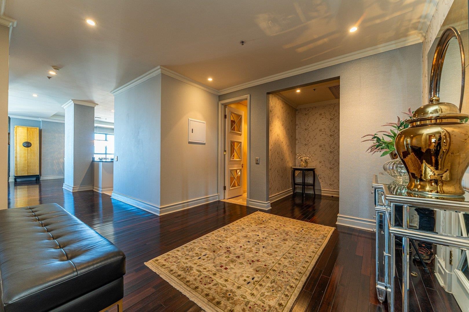 Apartment for sale in Sandton Central, Sandton, The Michaelangelo, 135 West Street, Sandton Central, Sandton, Gauteng, 221 m²