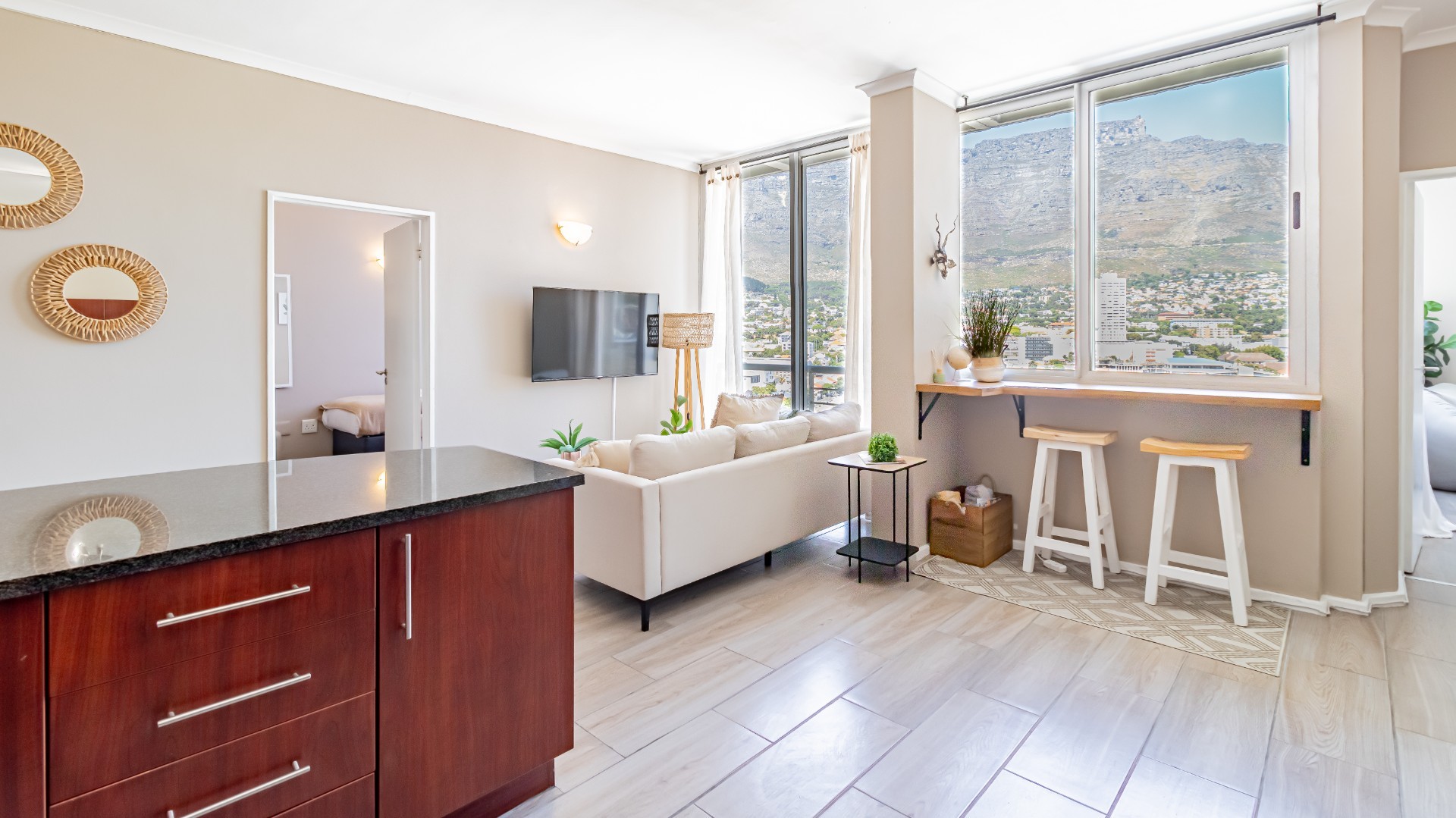 Apartment for rent in Cape Town City Centre, Cape Town, 1608 Perspectives (16th floor), 37 Roeland, Cape Town City Centre, Cape Town, Western Cape, 68 m²