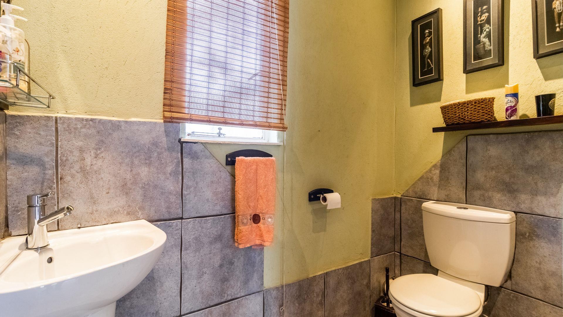 House for sale in Hurlyvale, Edenvale, 7 Chopin Road, Hurlyvale, Edenvale, Gauteng, 1055 m²