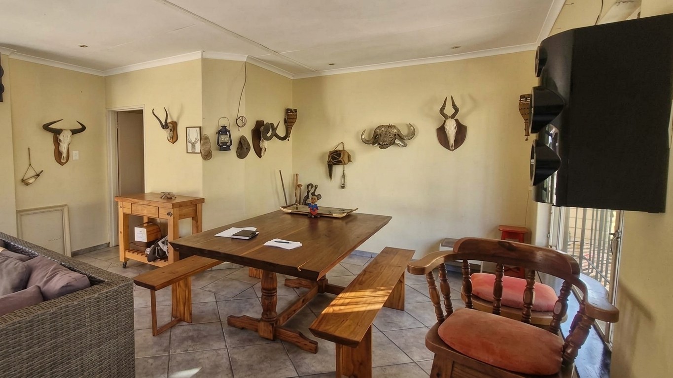 House for sale in Hurlyvale, Edenvale, 7 Chopin Road, Hurlyvale, Edenvale, Gauteng, 1055 m²