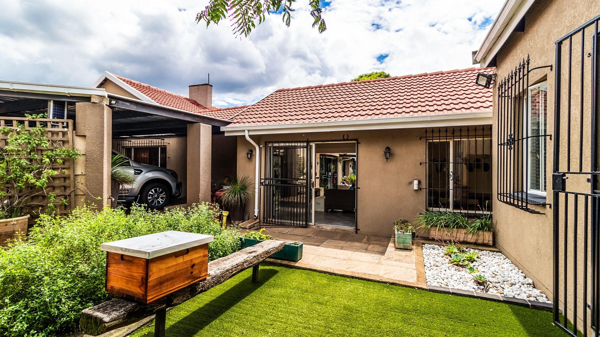 House for sale in Hurlyvale, Edenvale, 7 Chopin Road, Hurlyvale, Edenvale, Gauteng, 1055 m²
