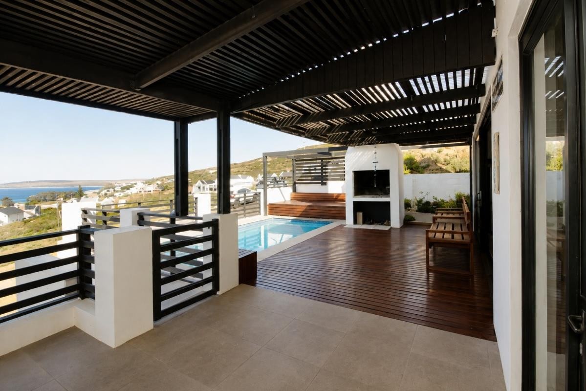 House for sale in St Helena Views, St Helena Bay, 230 m²