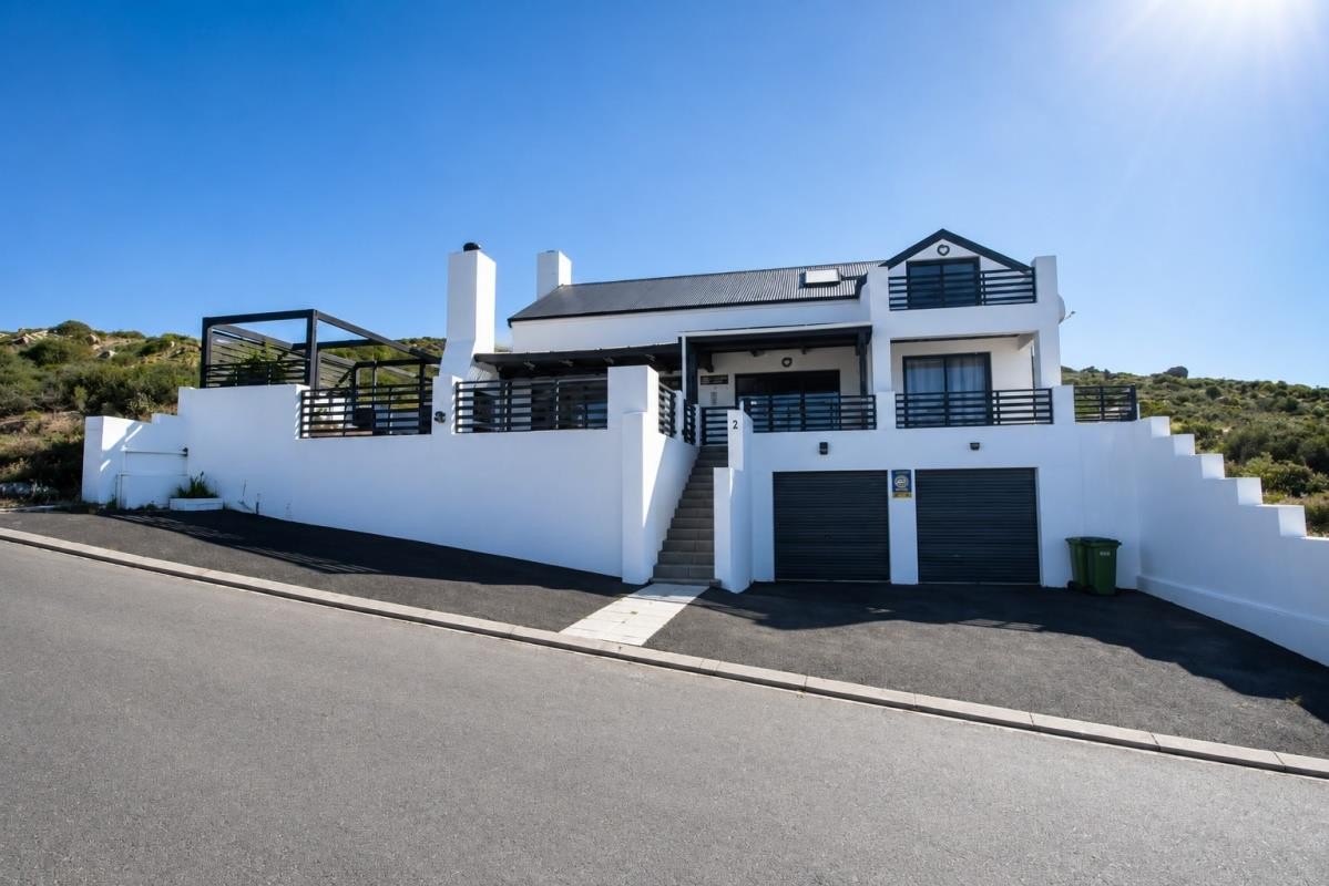 House for sale in St Helena Views, St Helena Bay, 230 m²