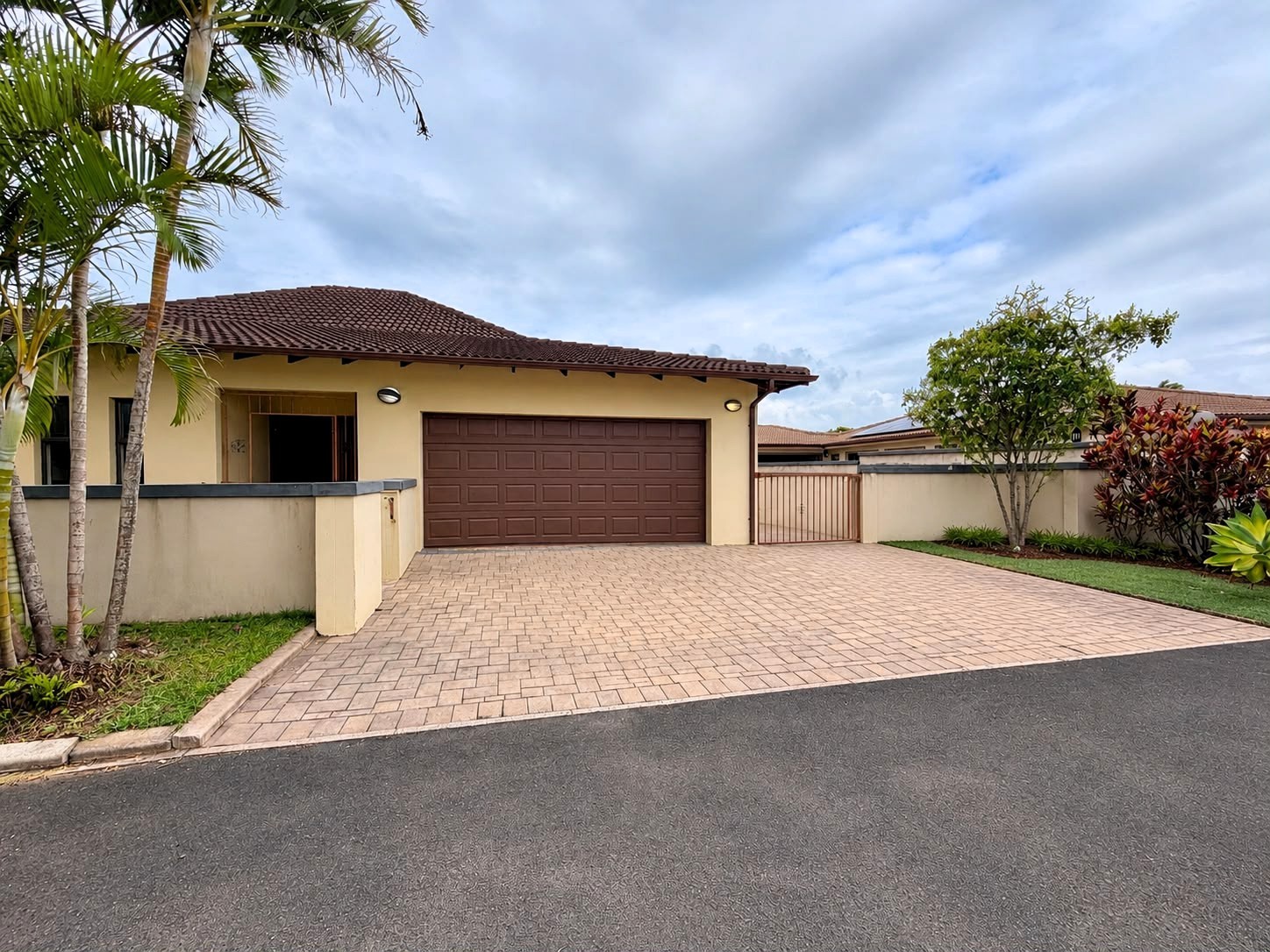 House for sale in Shelly Beach, Margate, KwaZulu Natal, 725 m²