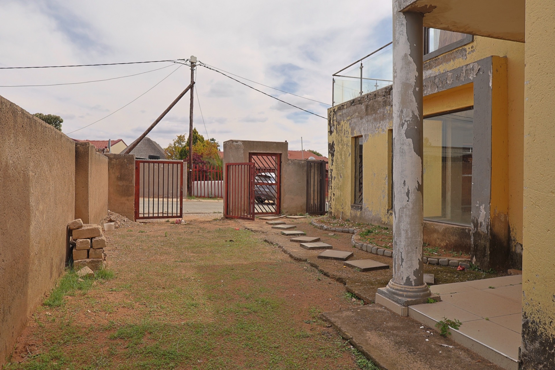 House for sale in Kwamhlanga, 600 m²