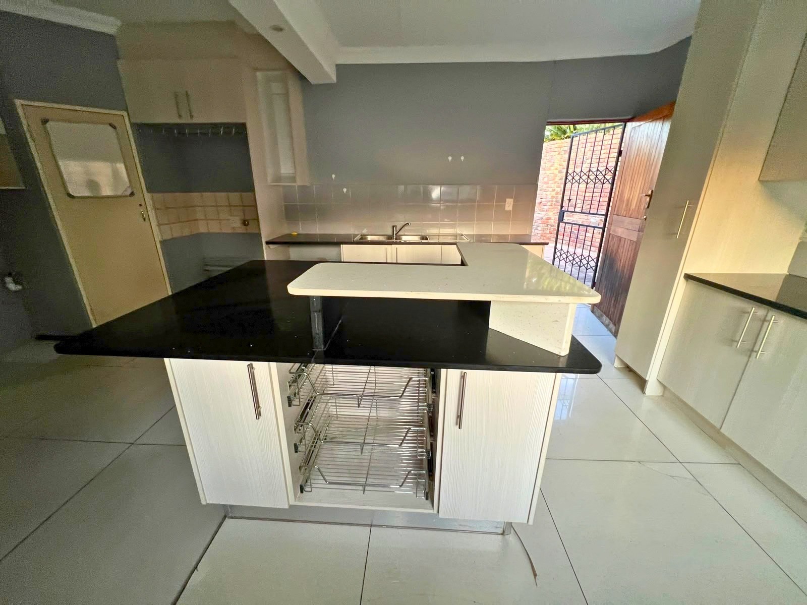 House for sale in The Reeds, Centurion, 1000 m²