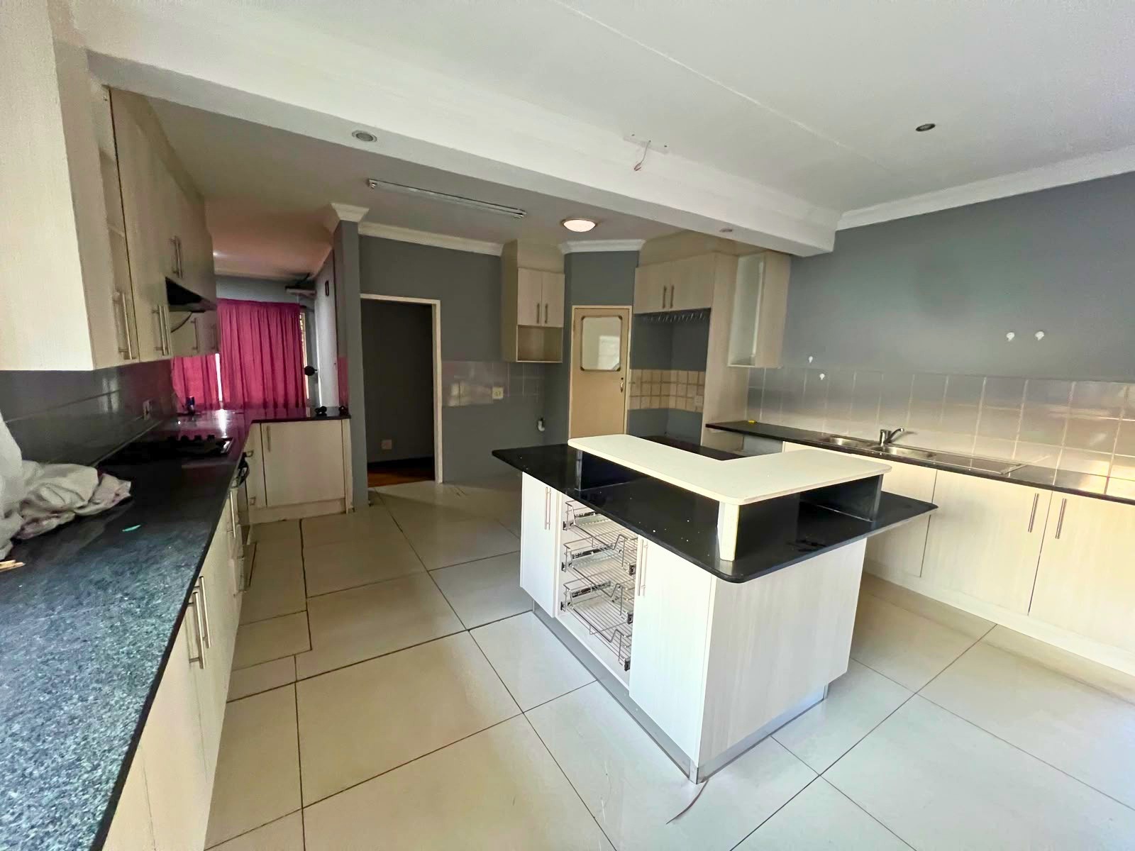 House for sale in The Reeds, Centurion, 1000 m²