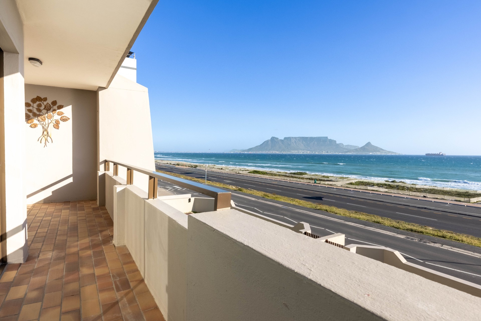 Apartment for sale in Beachfront, Table View, Blouberg, 92 m²