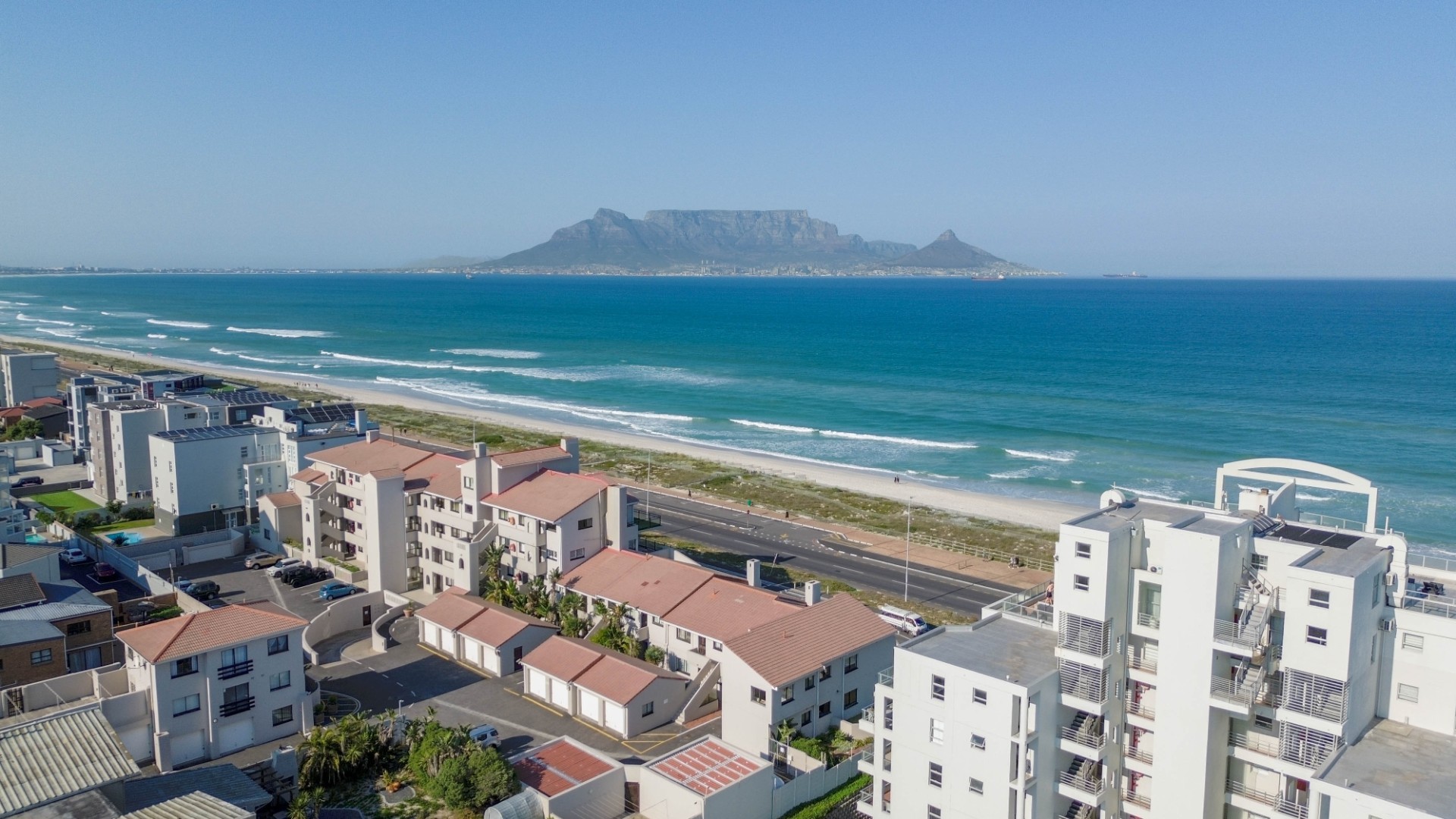 Apartment for sale in Beachfront, Table View, Blouberg, 92 m²